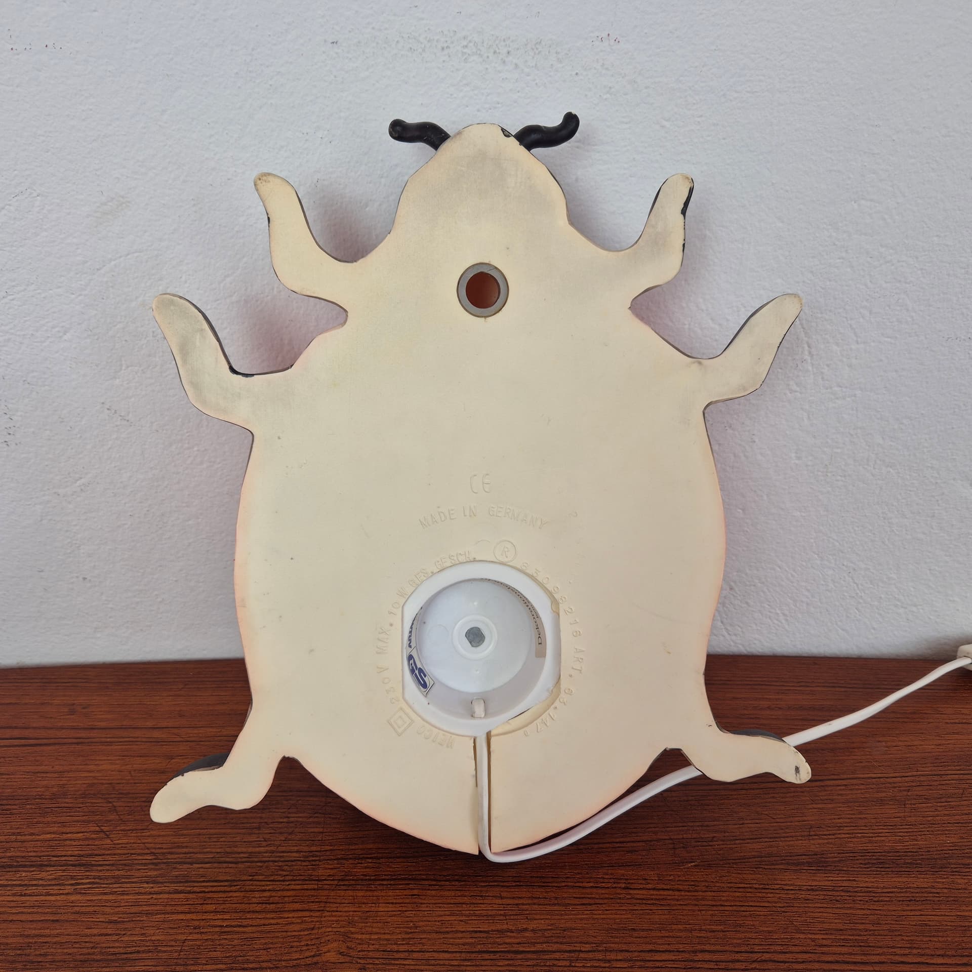 Lampa ścienna Biedronka, czerwona czarne kropki, plastik, Heico, Niemcy, lata 90. - 142651