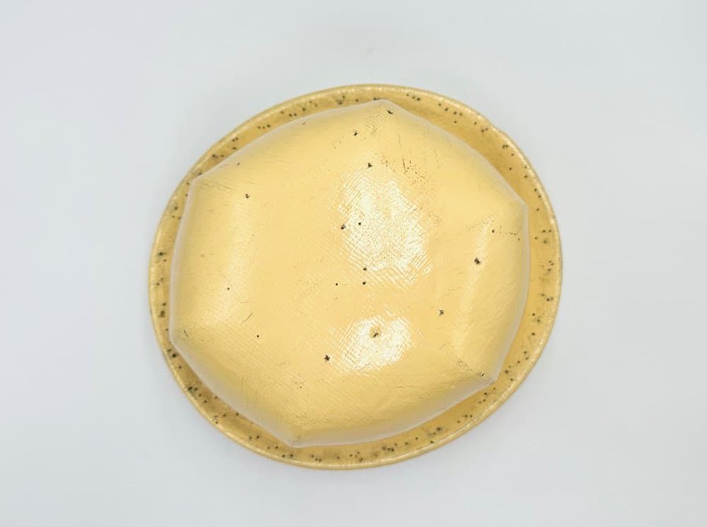 Forma kapeluszowa Art Déco, żółty, drewno, Francja, lata 30. - 156610