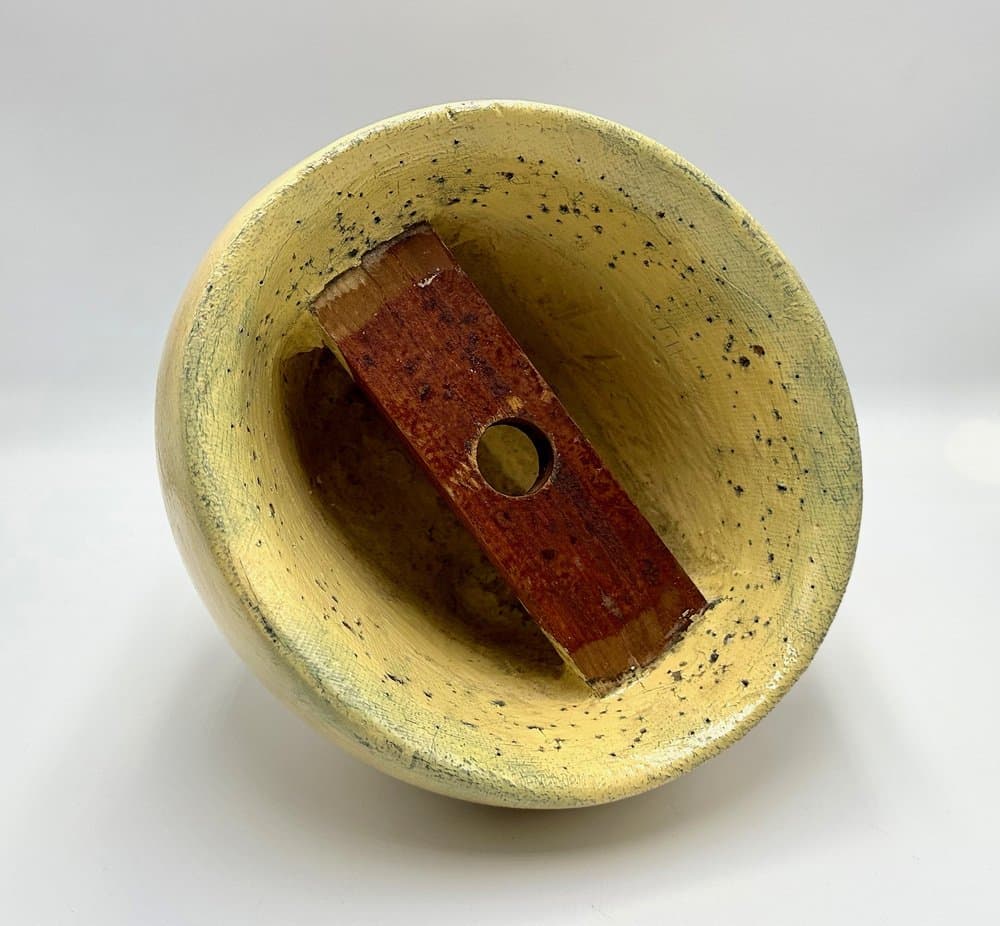 Forma kapeluszowa Art Déco, żółty, drewno, Francja, lata 30. - 156613