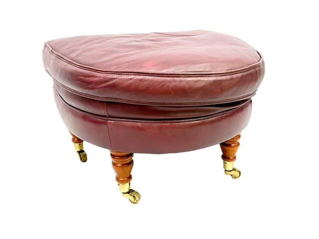 Pufa, styl Ludwik XVI, skóra naturalna bordowa, mosiądz, drewno, Francja, lata 90. - WYMIARY