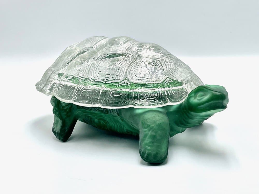 Pojemnik dekoracyjny Żółw, szkło zielone i transparentne, proj. C. Schlevogt, Czechy, lata 60. - 156874