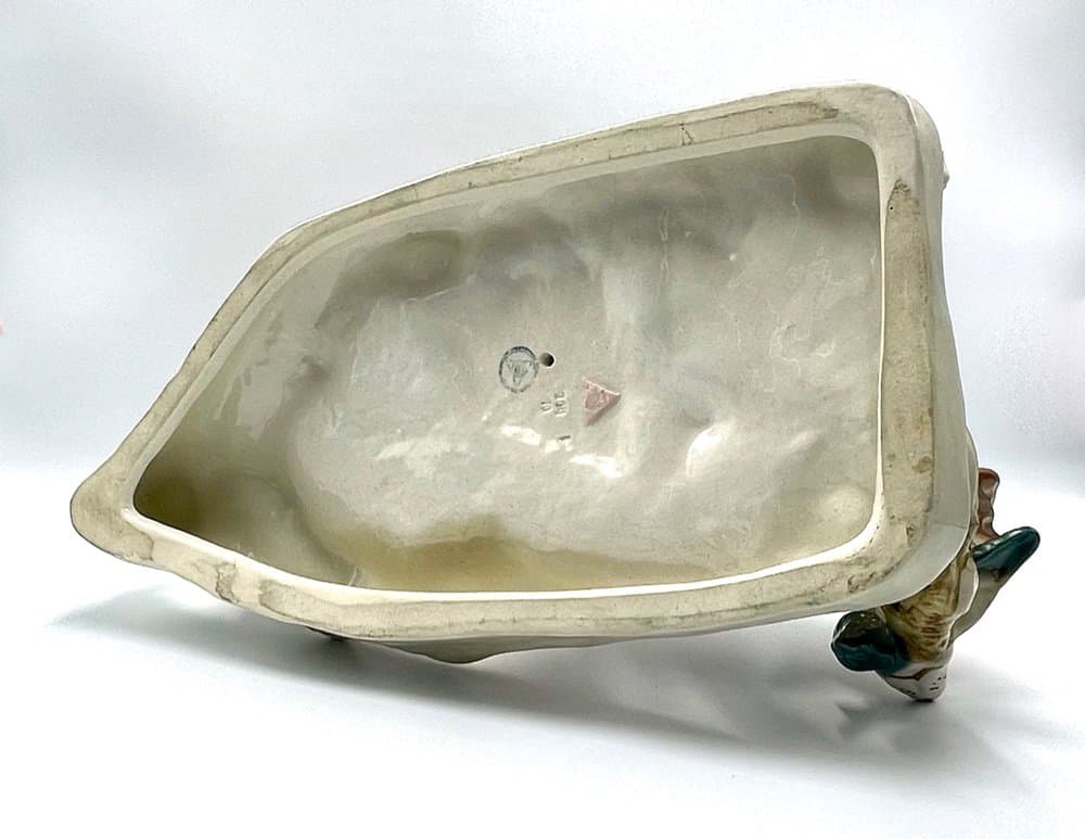 Figurka pies myśliwski z kaczką, multikolor, porcelana, Royal Dux Bohemia, Czechy, lata 40. - 156996