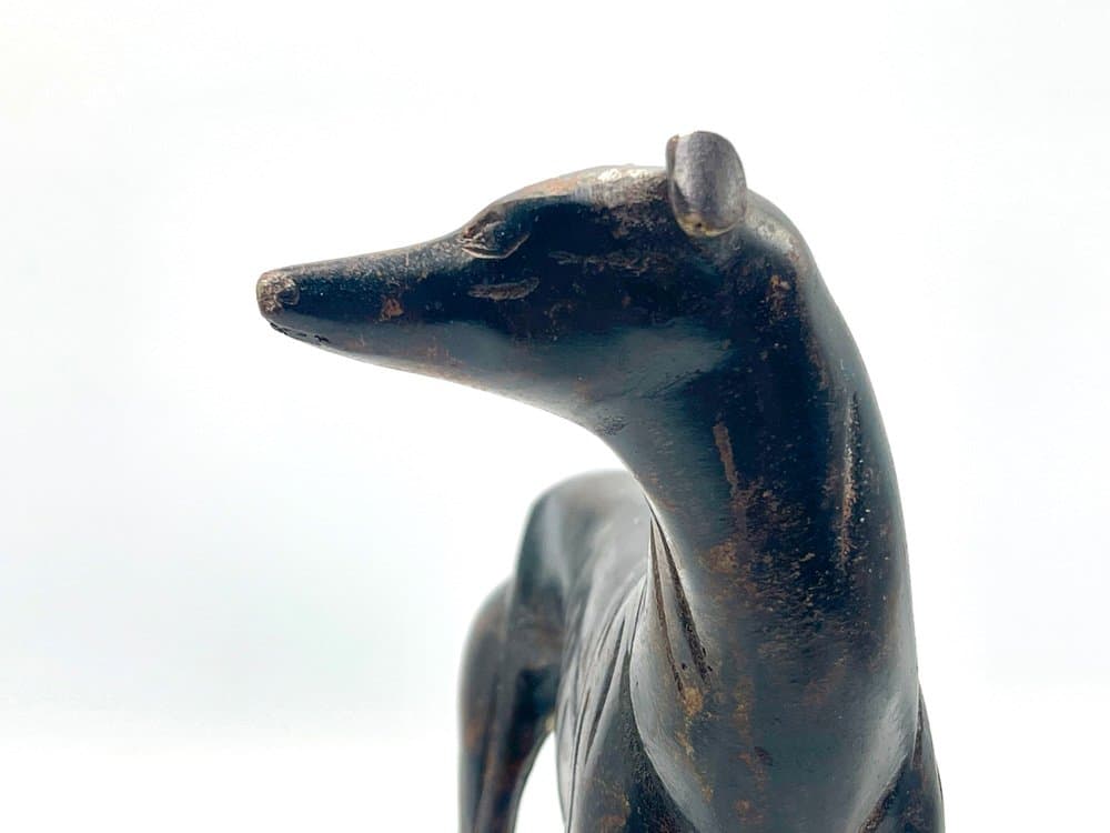 Figurka whippet, art déco, żeliwo ciemny brąz, lata 60. - 157103
