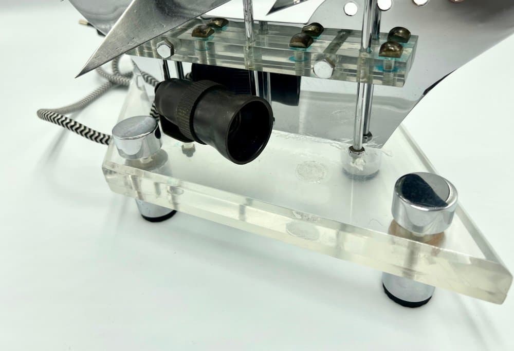 Lampa stołowa żaglowiec, stal srebrna, akryl, Czechy, lata 50. - 157399