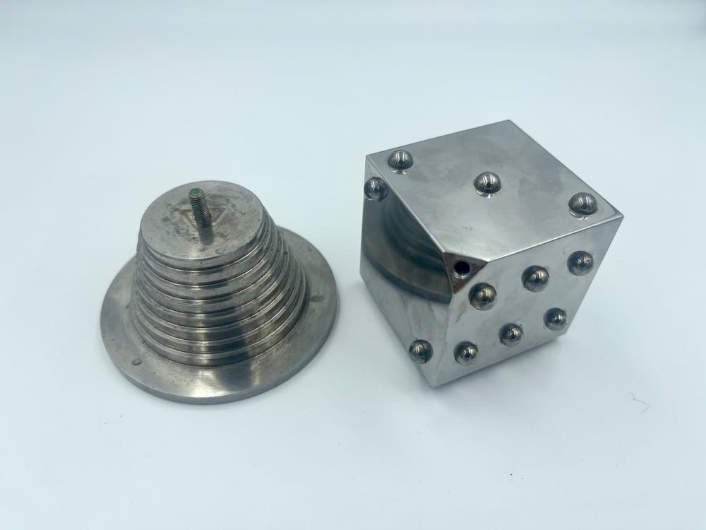 Przycisk do papieru Art Deco Dice, srebrny, stal, lata 60. - 157450