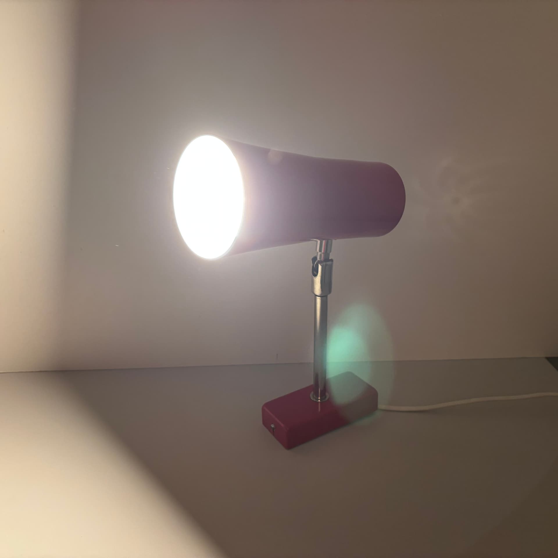 Kinkiet, czerwony, aluminium, Niemcy, lata 70. - 143436