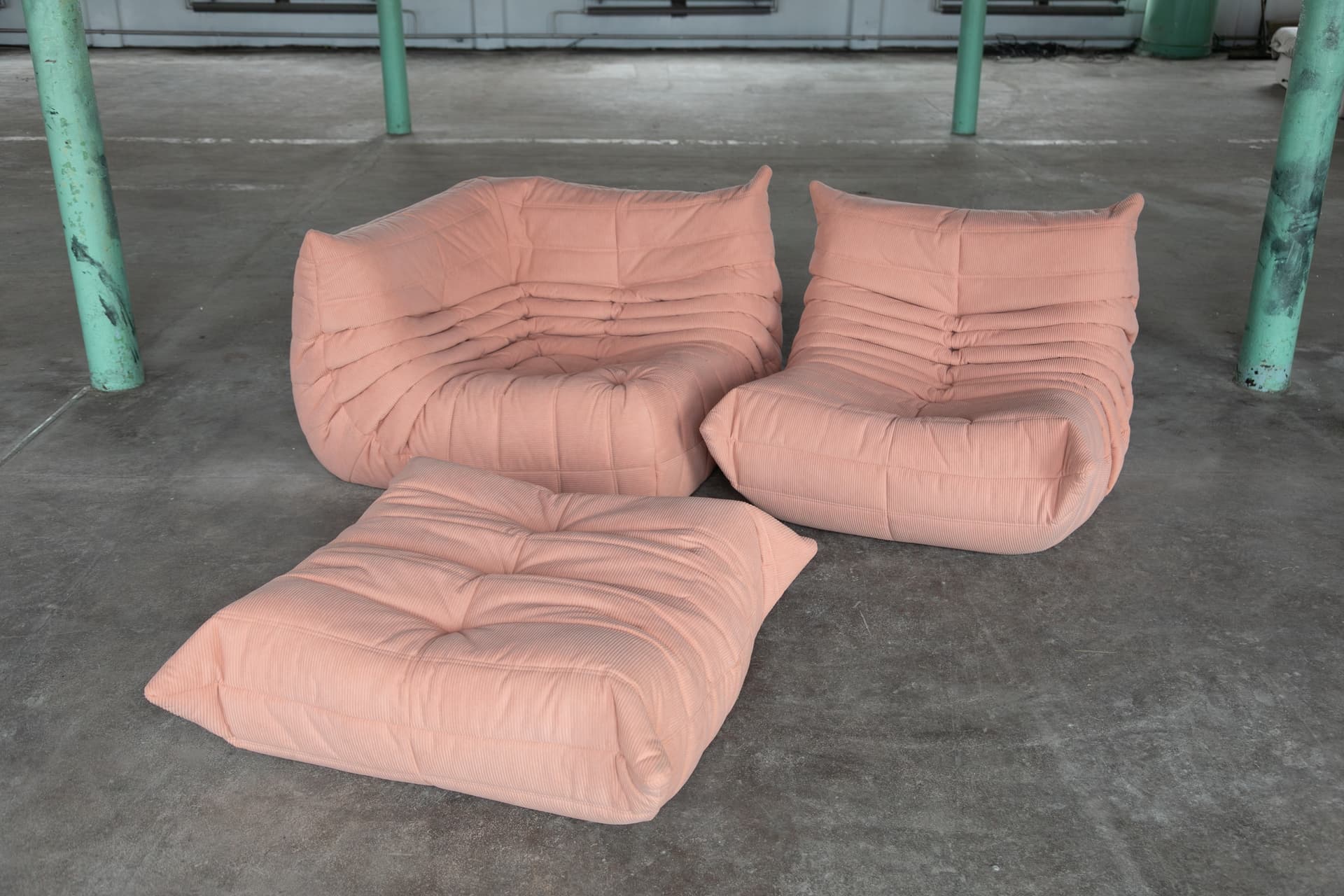 Fotel wypoczynkowy Togo z podnóżkiem, sztruks piaskowy brąz - 143965