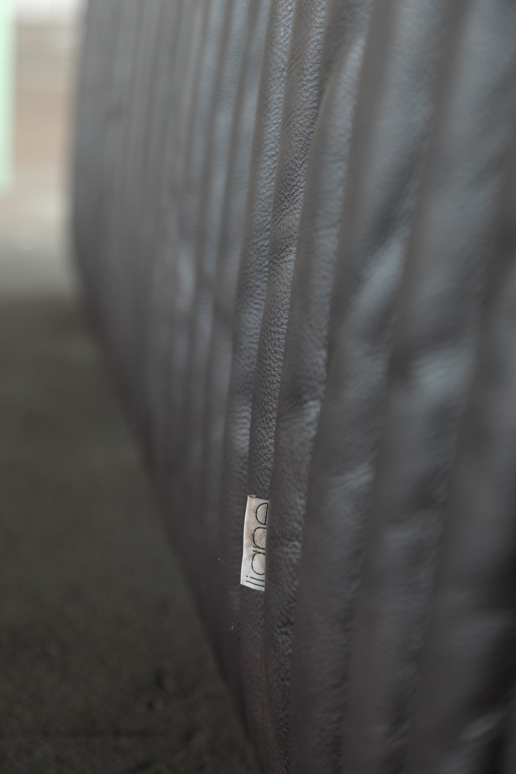 Fotel Sandra, ciemnobrązowy, proj. A. Hiéronimus, Ligne Roset, lata 70. - 144404