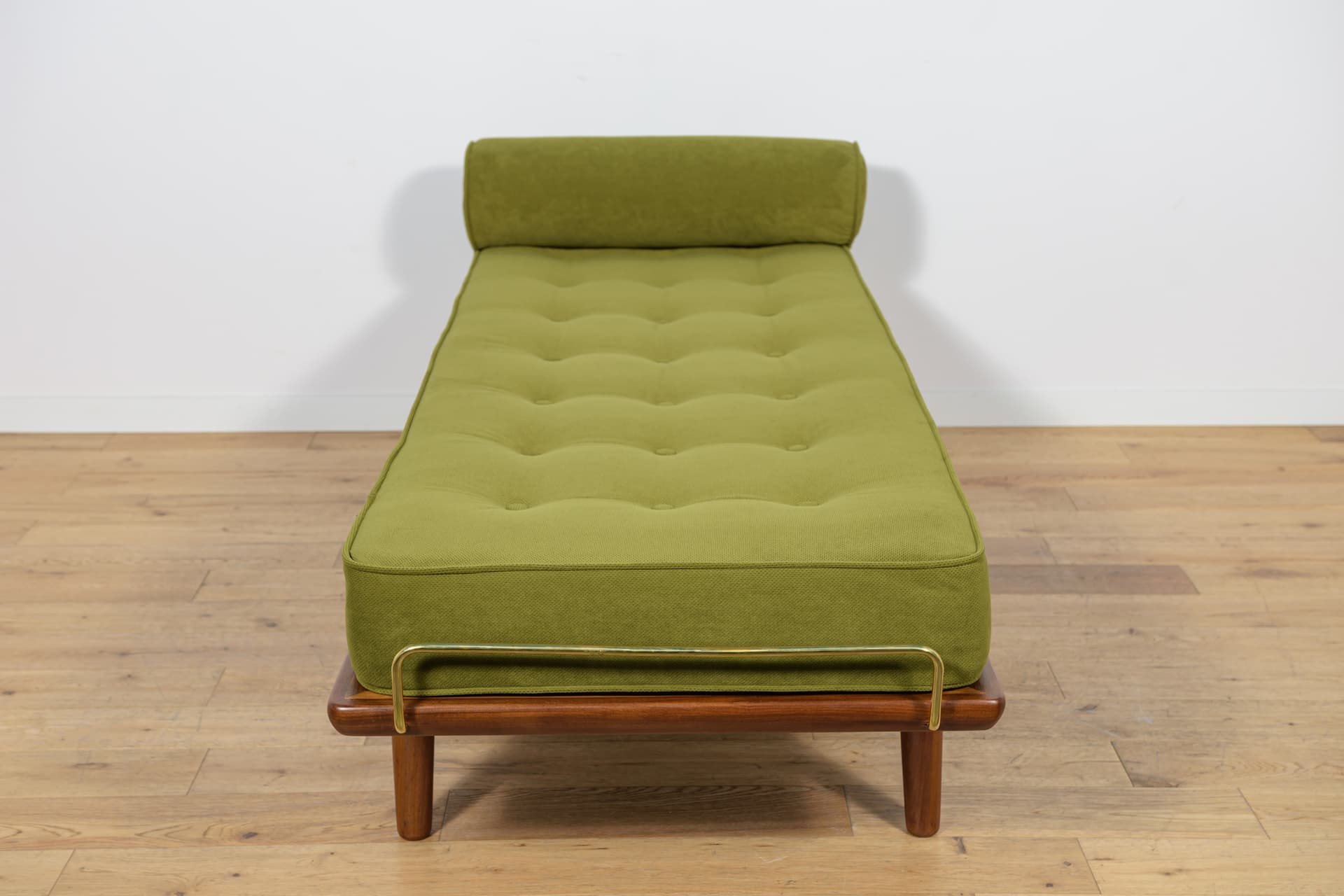 Leżanka Model GE-19, tkanina zielona, teak, proj. H. Wegner, Getama, Dania, lata 50. - 147007