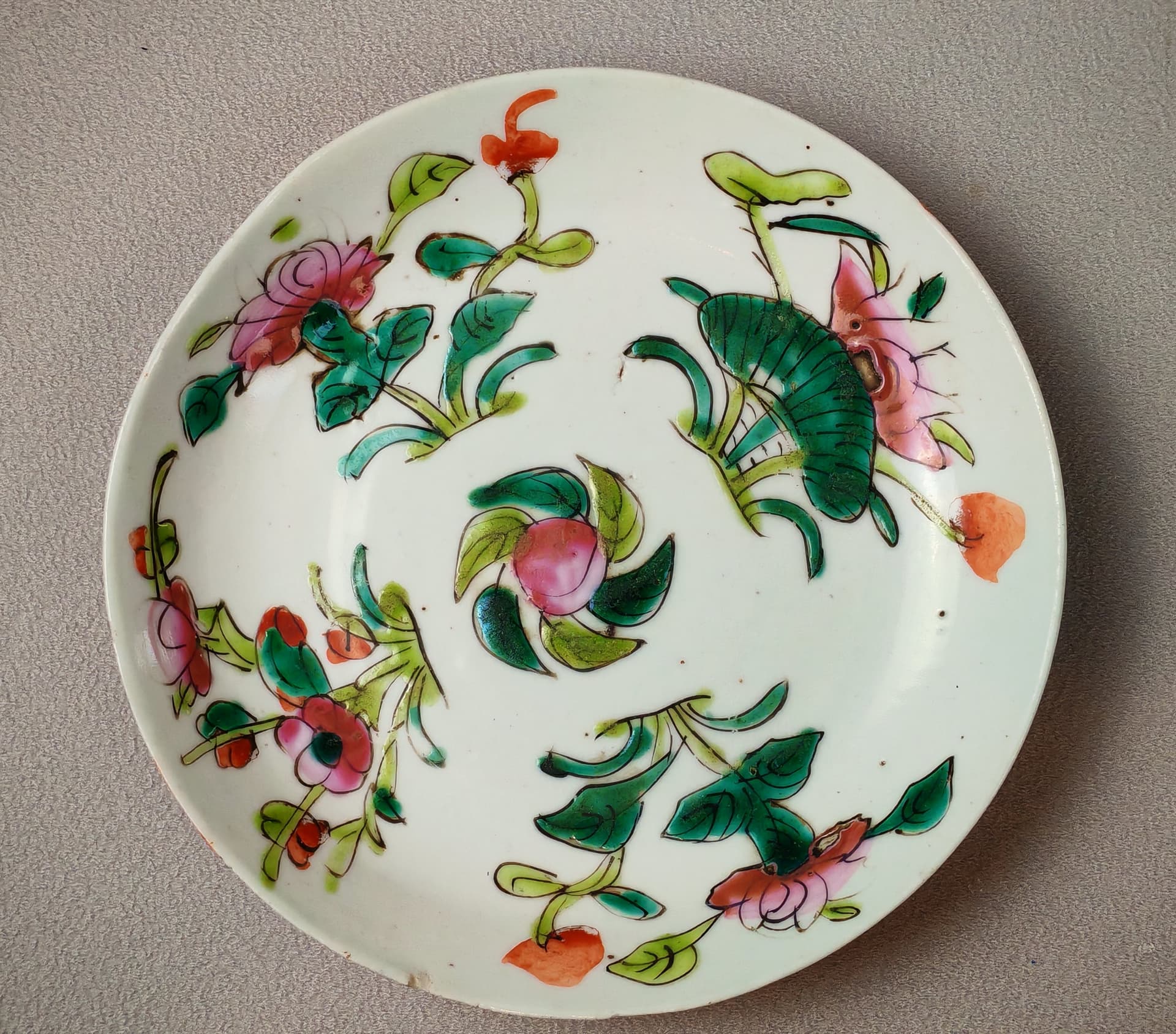 Zestaw talerzyków Famille Rose, multikolor, porcelana, Chiny, XIX w. - 147097