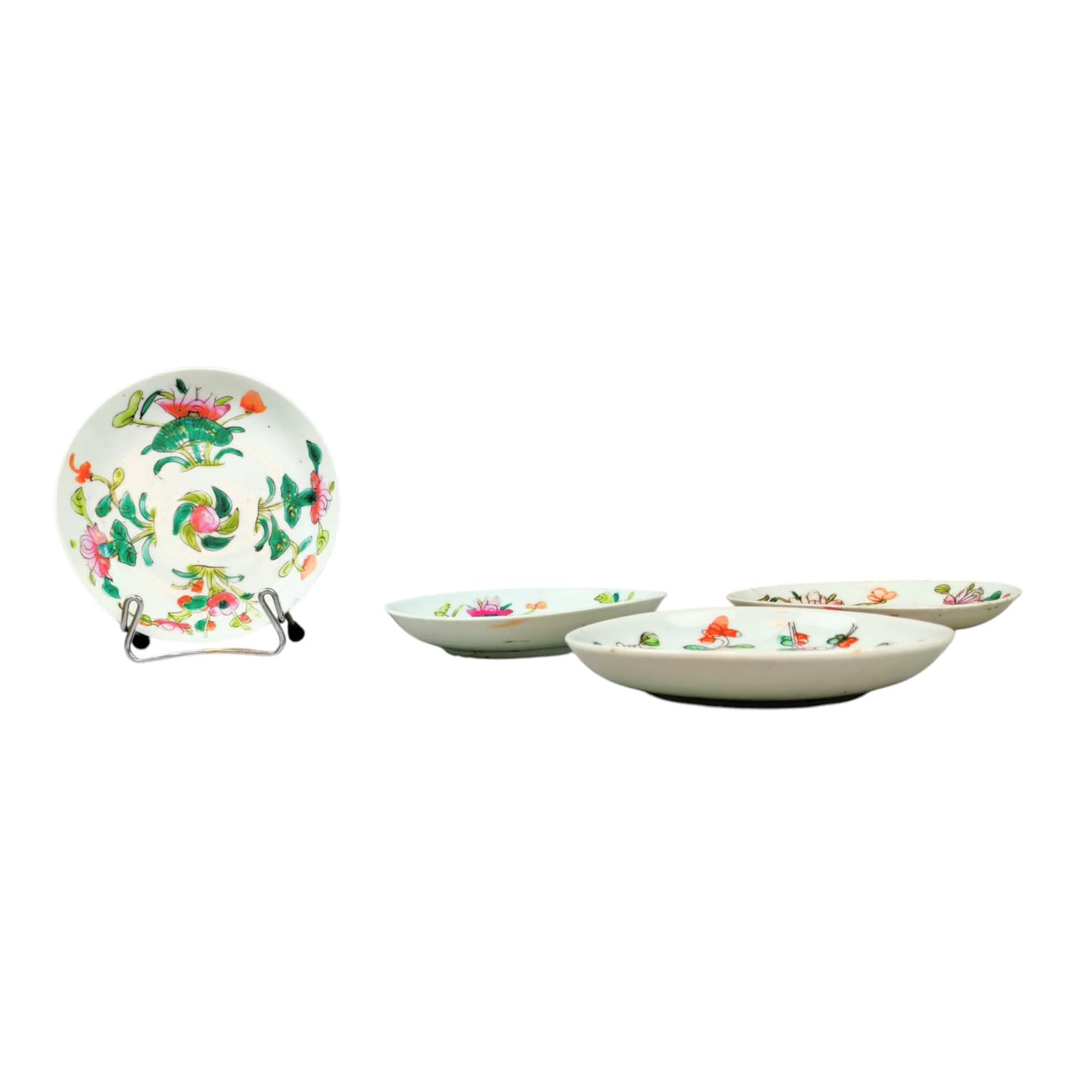 Zestaw talerzyków Famille Rose, multikolor, porcelana, Chiny, XIX w. - 147101