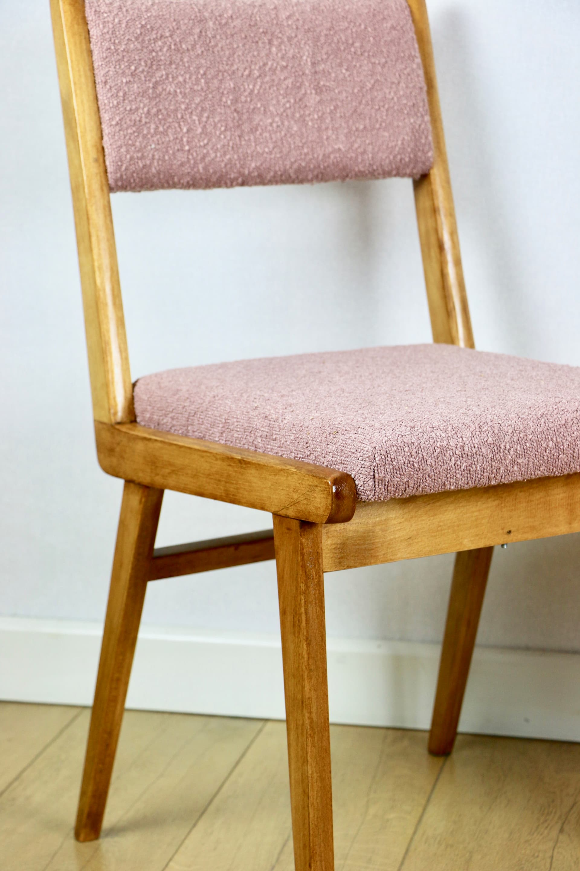 Komplet sześciu krzeseł, różowy, boucle - 147209
