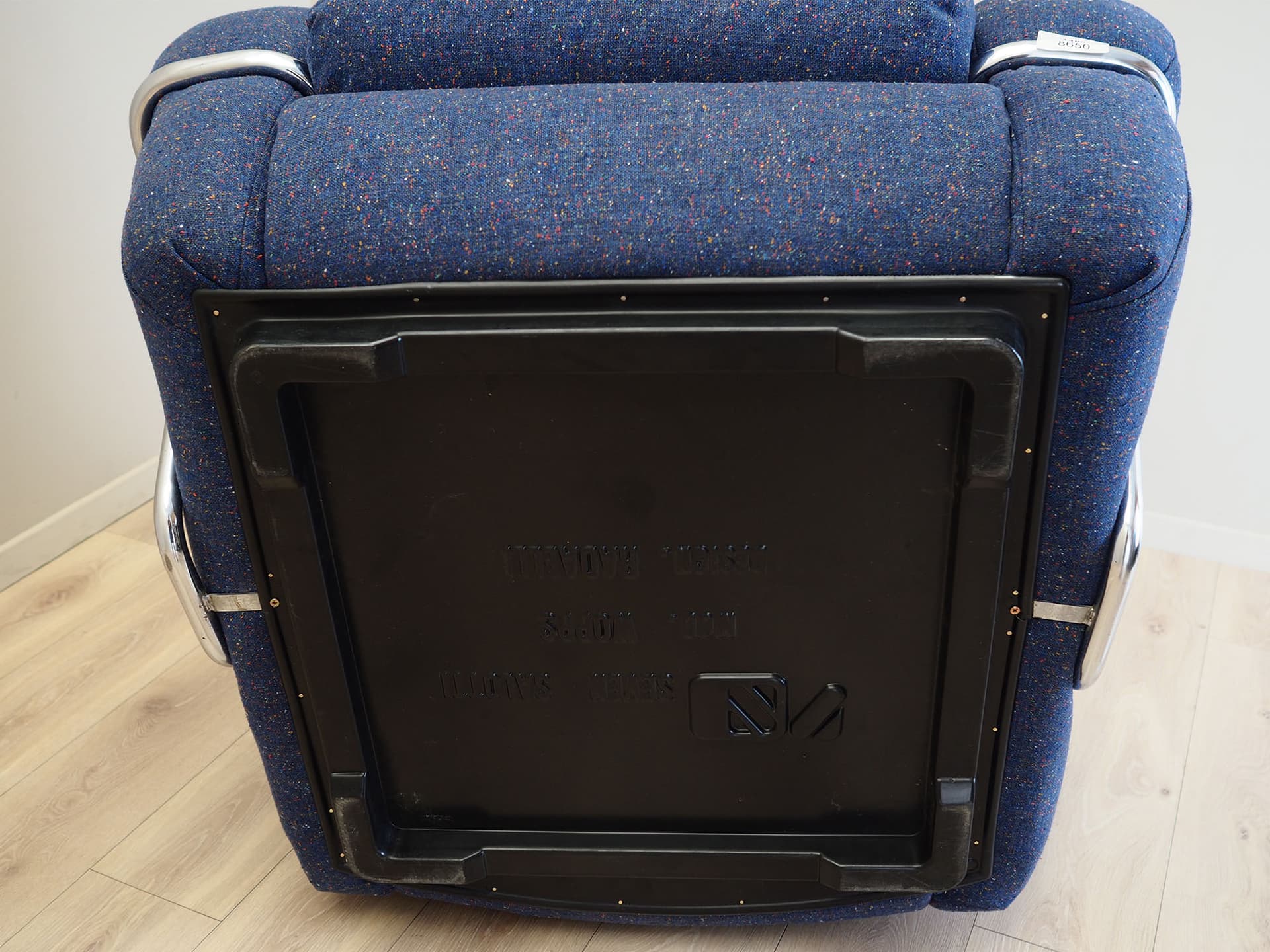 Fotel Space Age, granatowy, proj. E. Radaelli, Seven Salotti, Włochy, lata 60. - 147491