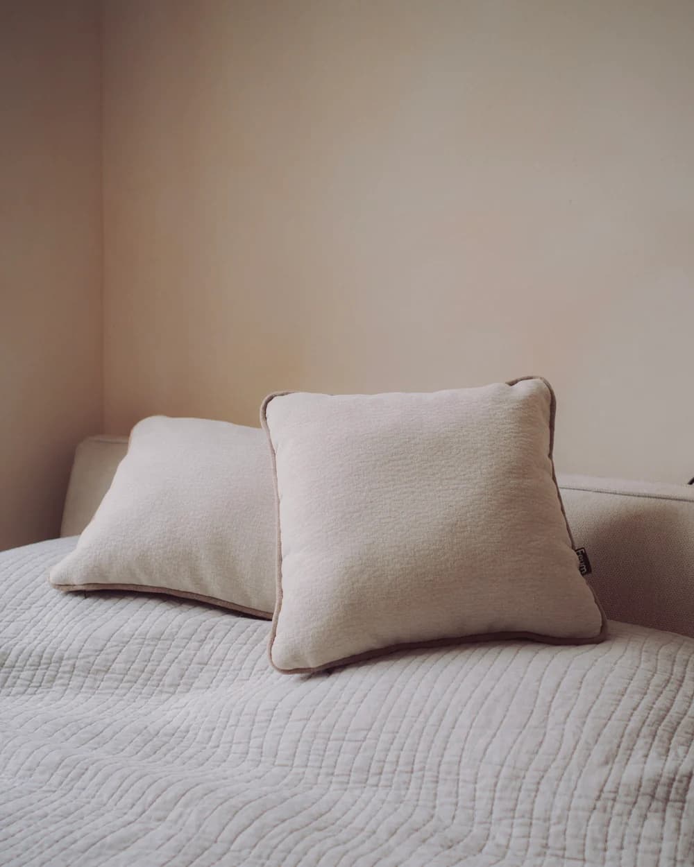 Poduszka Miu, beżowa, 50x35 cm, Feum - 147522