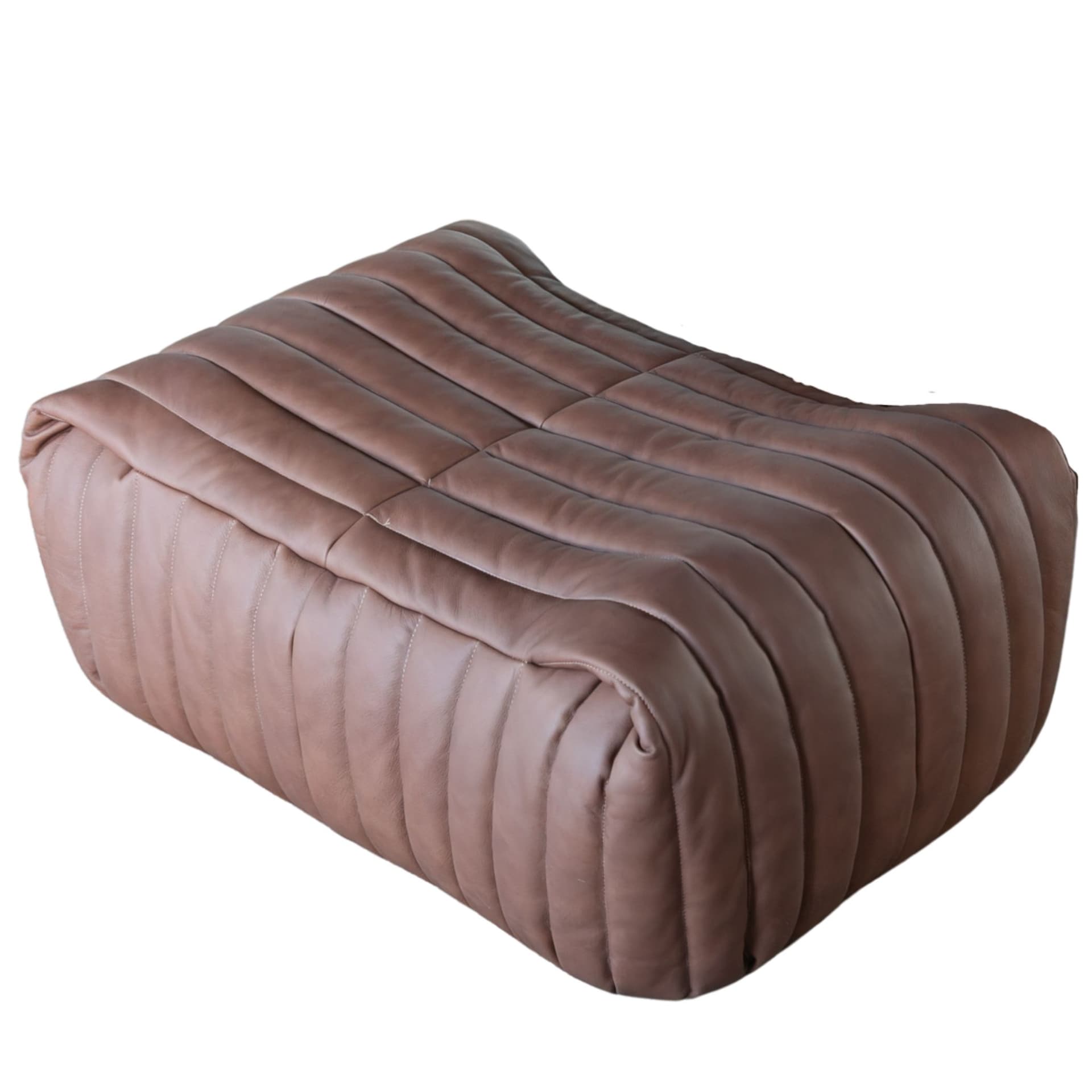 Podnóżek Sandra, jasnobrązowy, proj. A. Hiéronimus, Ligne Roset, lata 70.