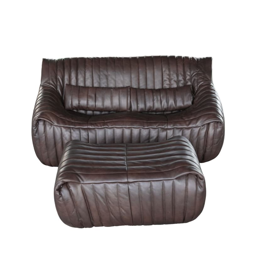 Dwuosobowa sofa z podnóżkiem Sandra, brązowa, proj. A. Hiéronimus, Ligne Roset, lata 70.