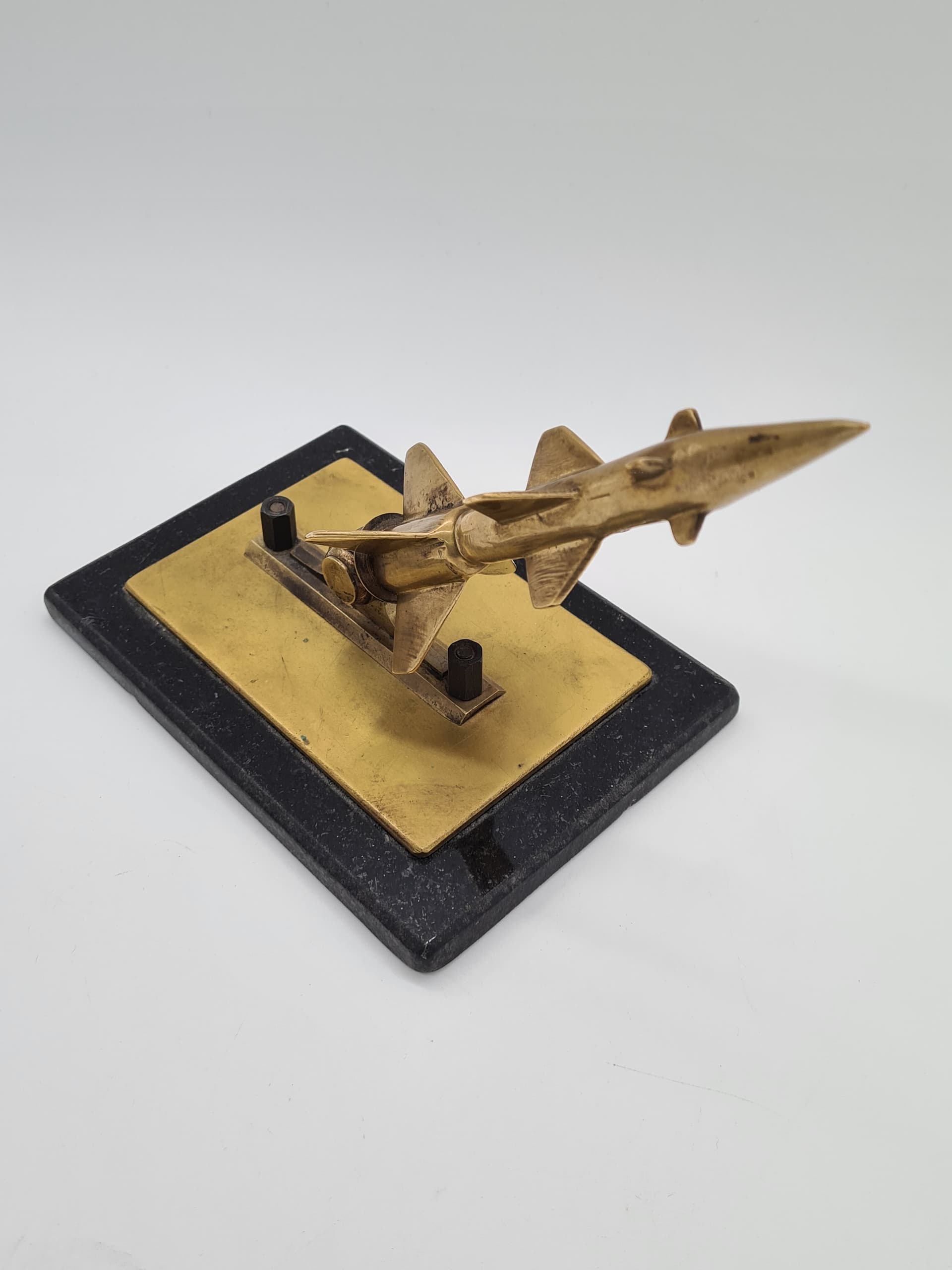 Rocket Sculpture Space Age, golden brass, black marble, 1970s. - 157961