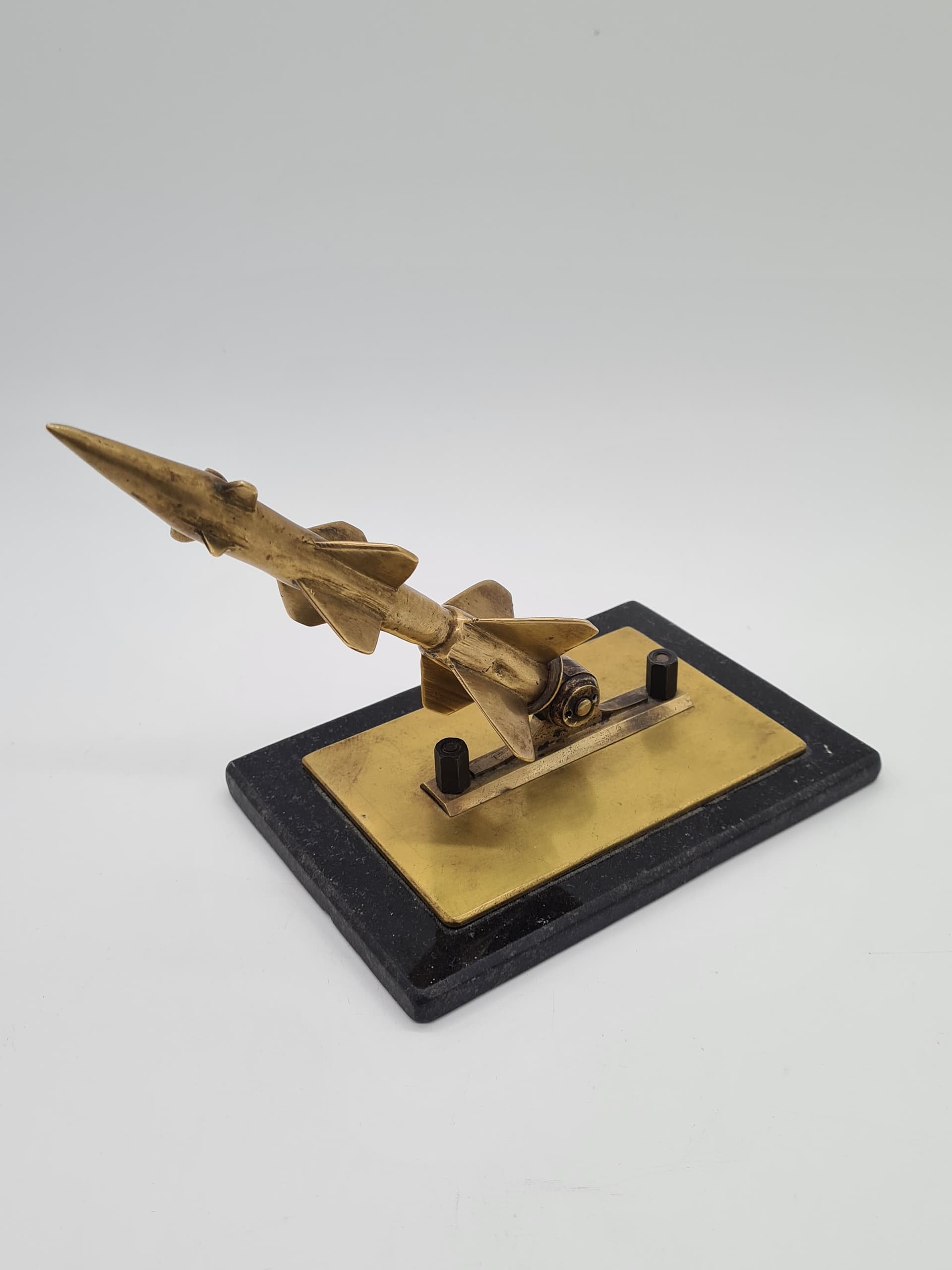 Rocket Sculpture Space Age, golden brass, black marble, 1970s. - 157960