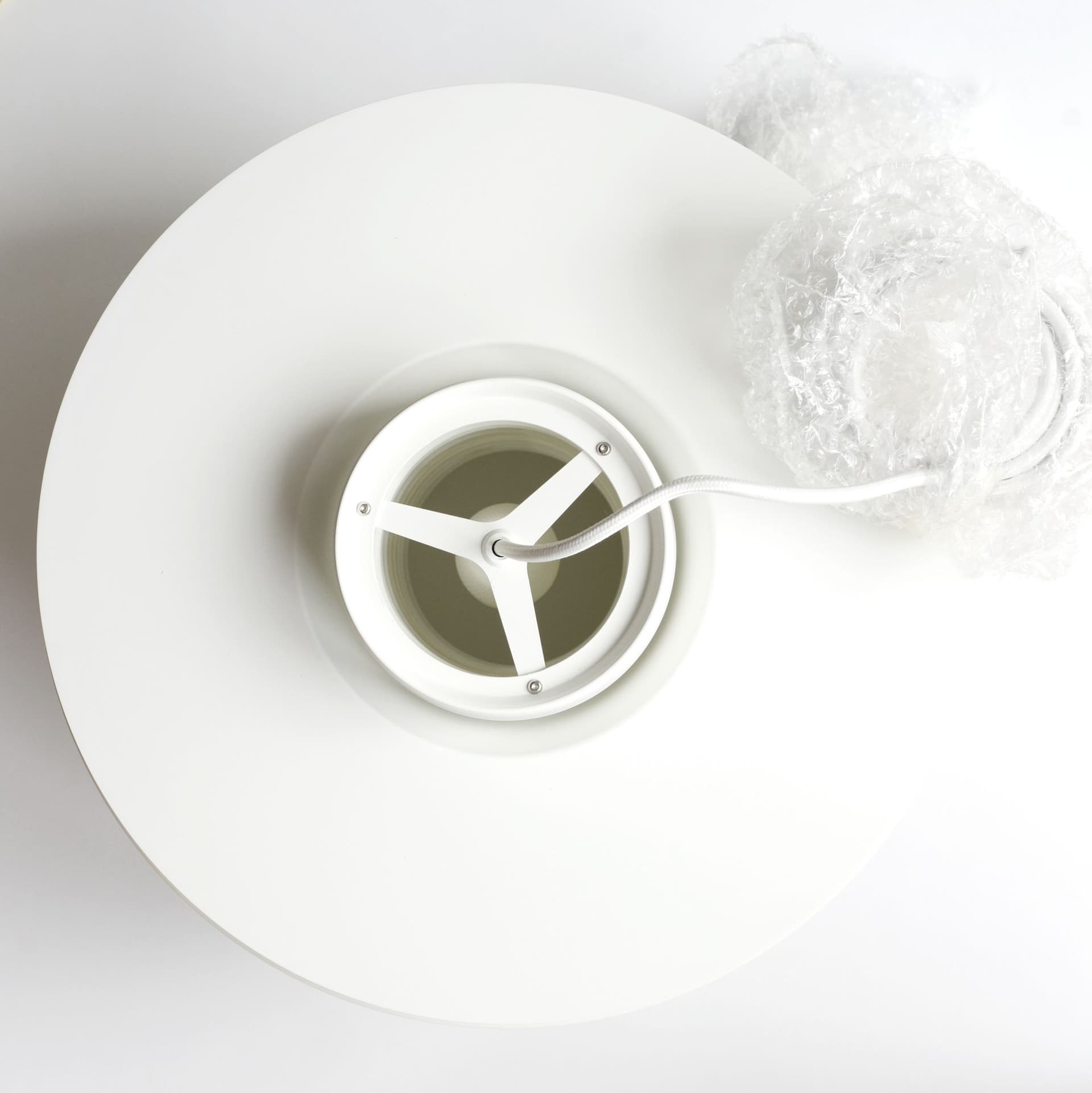 Lampa wisząca Verona Ø40 cm, metal biały, proj. S. Middelboe, Lyfa, Dania - 158364