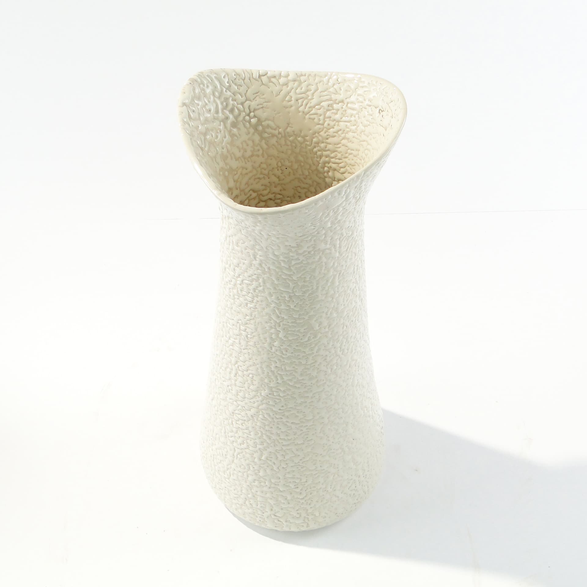 Wazon Noga Słonia, porcelit kość słoniowa, proj. W. Gołajewska, Polska, lata 60. - 158433