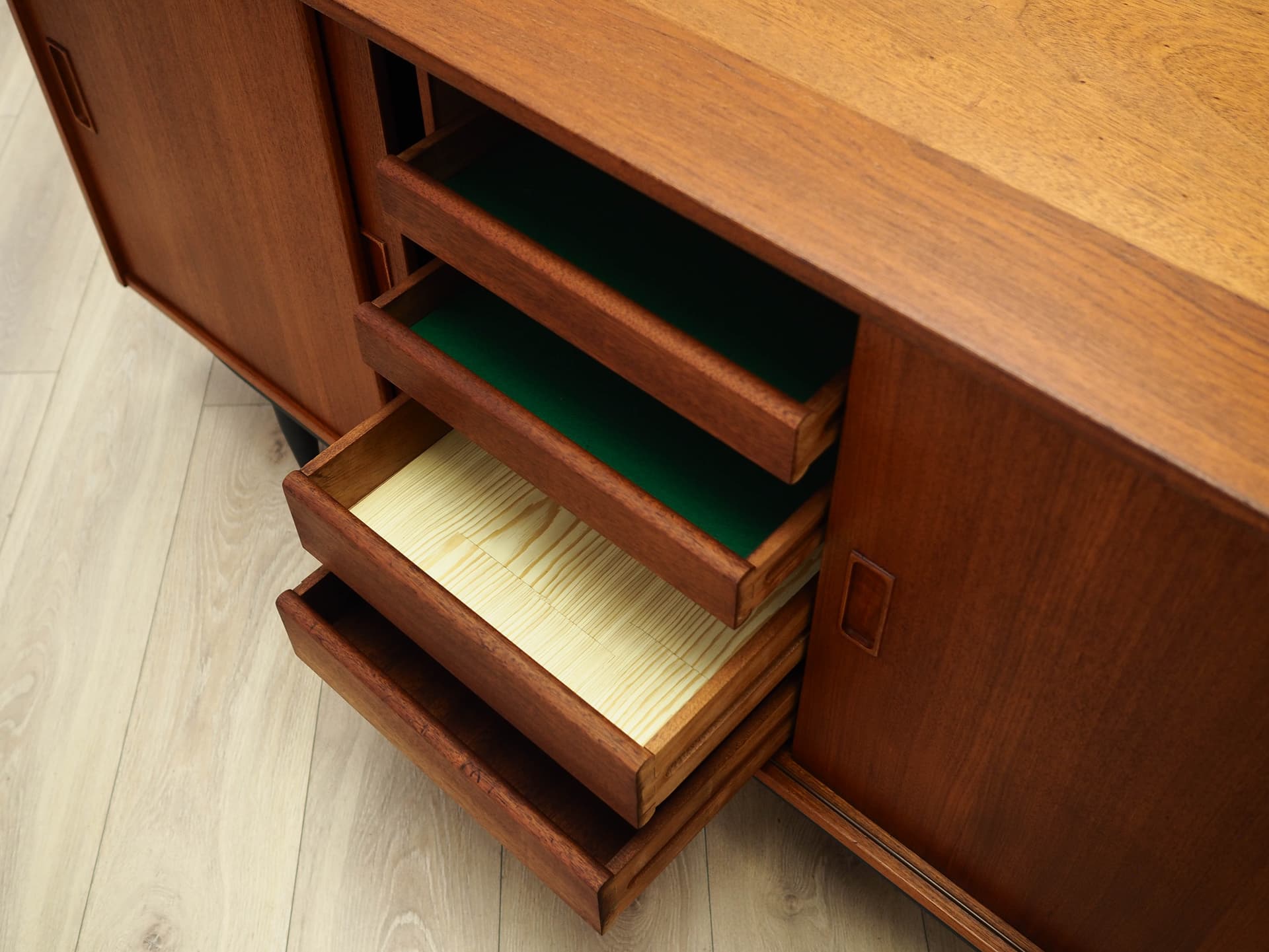 Sideboard, jasnobrązowy, teak, Dania, lata 70. - 158507