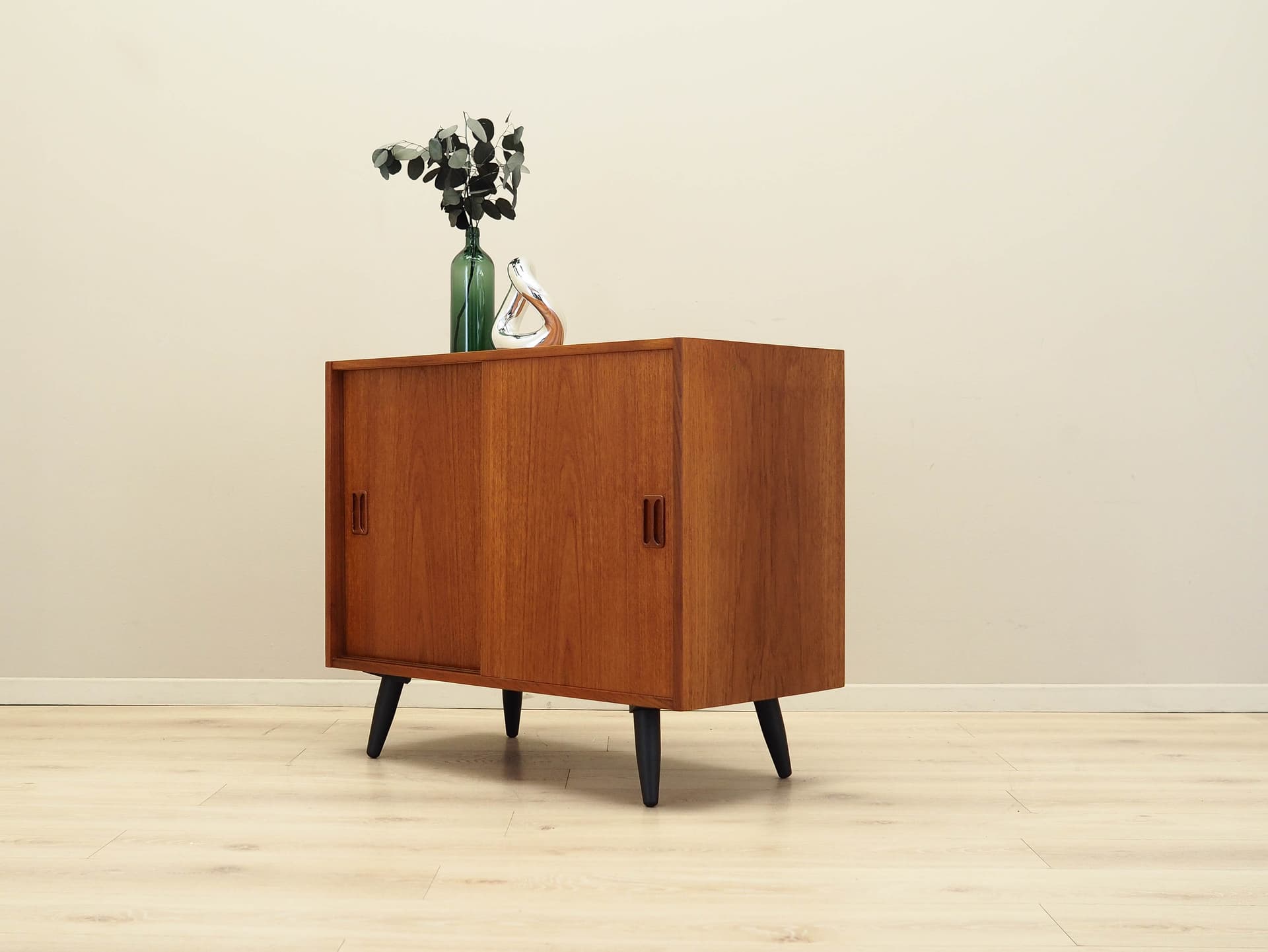 Cabinet, light brown teak, Denmark, 1970s. - 158549