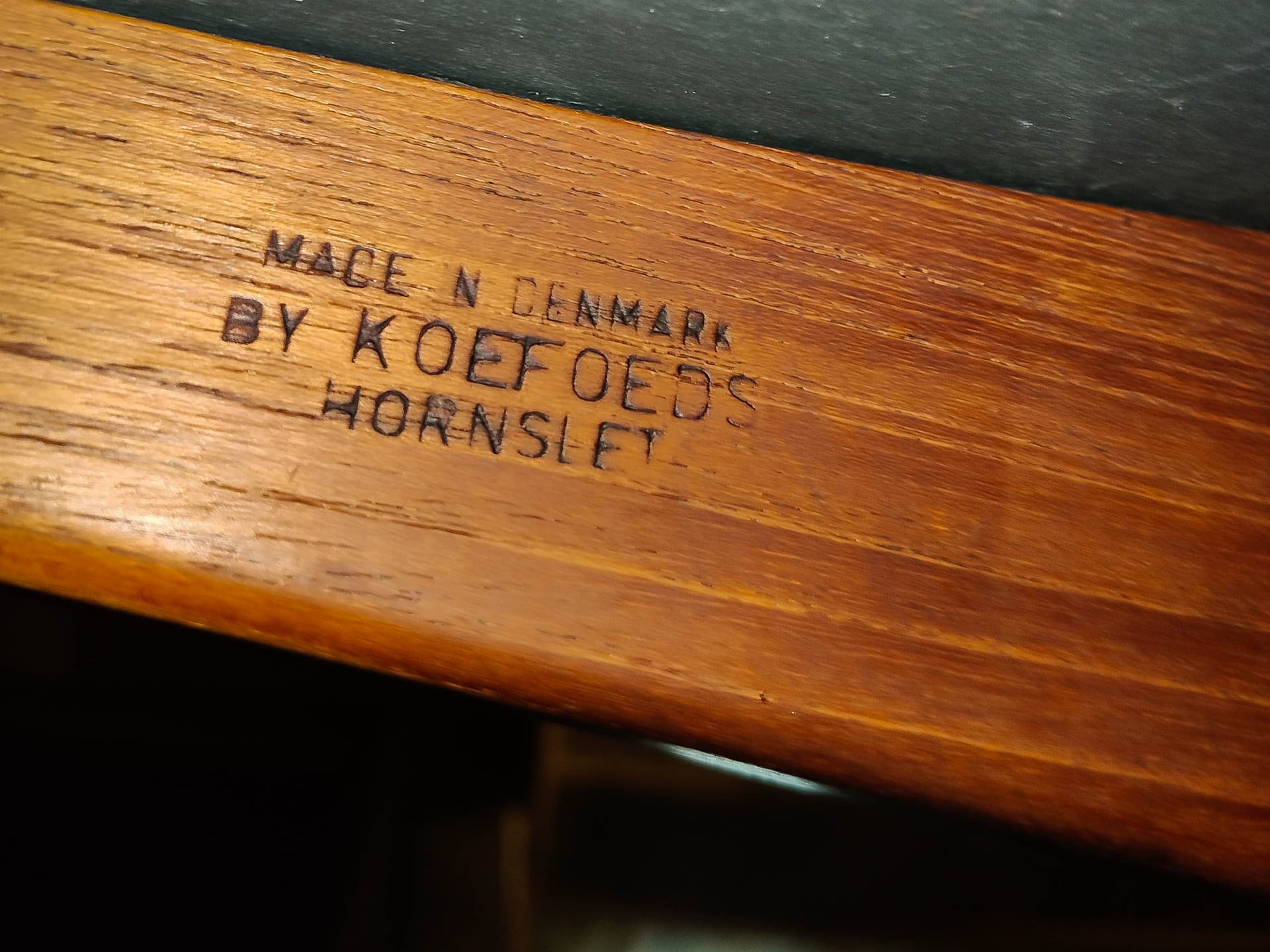 Krzesło Eva, teak brązowy, tkanina beżowa, proj. N. Koefoed, Dania, lata 60. - 158655