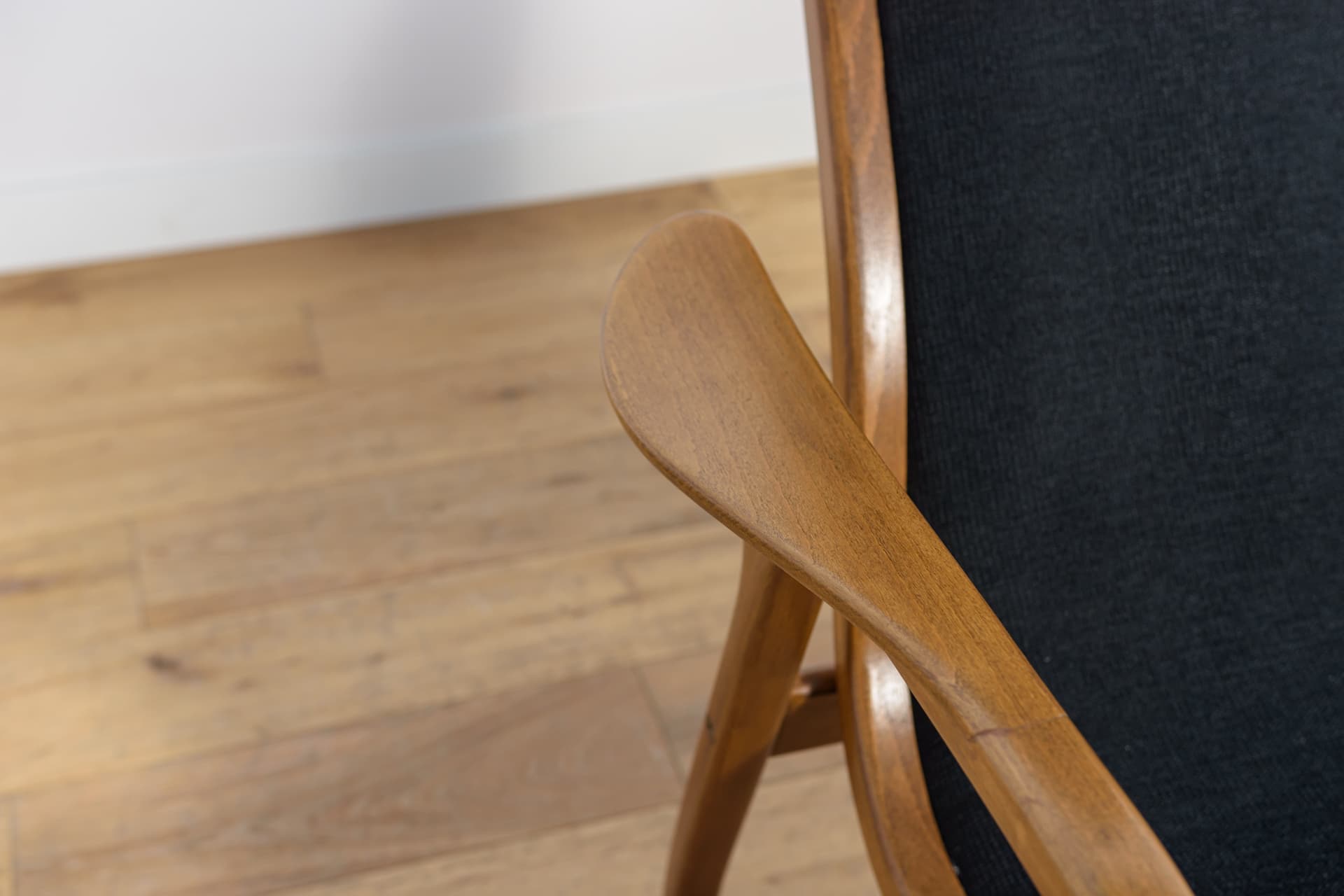 Fotel Lamino, czarny, buk, proj. Y. Ekström, Swedese, Szwecja, lata 60. - 158946