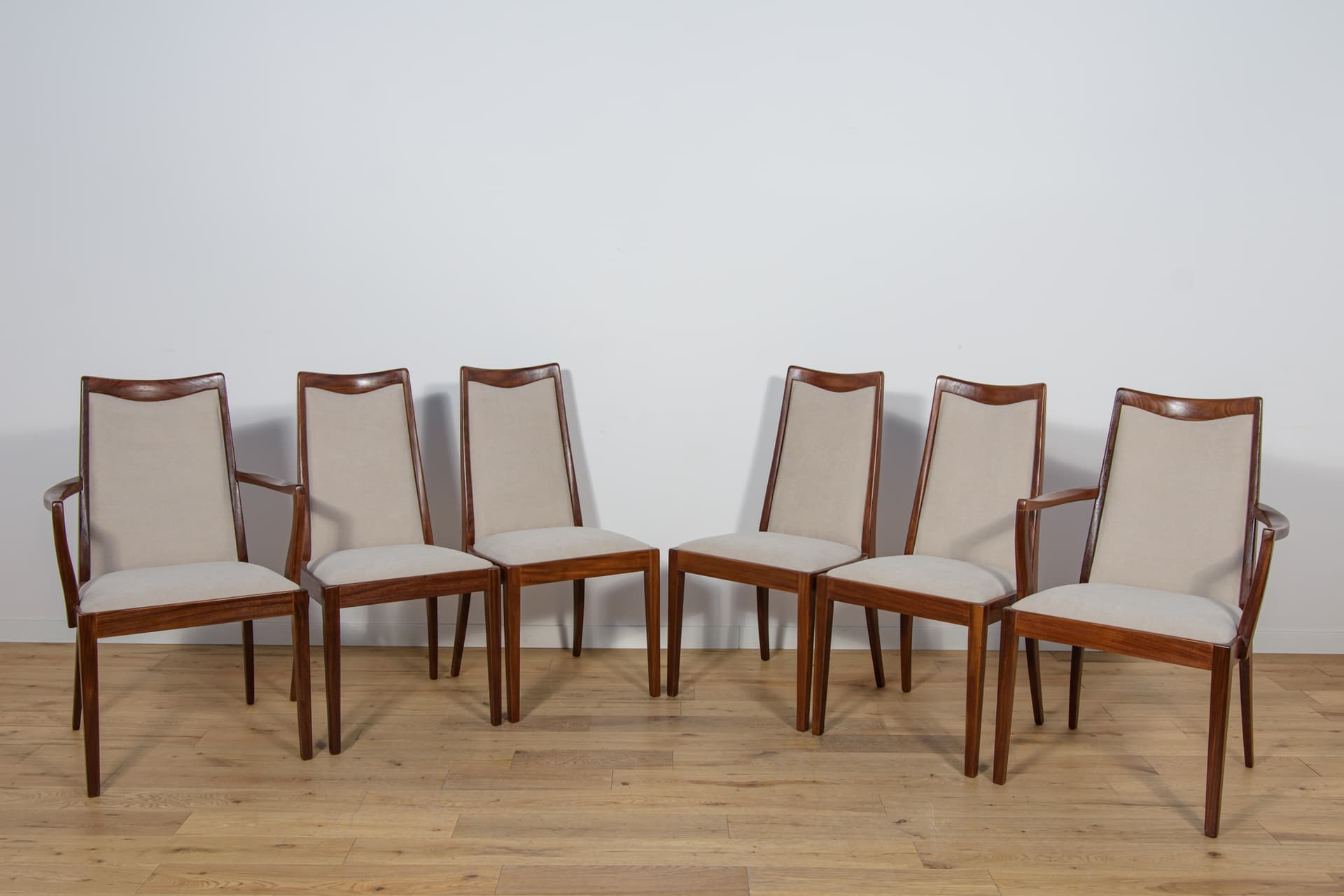 Komplet czterech krzeseł i dwóch foteli, teak kremowy, proj. L. Dandy, G-Plan, Wielka Brytania, lata 60. - 158970
