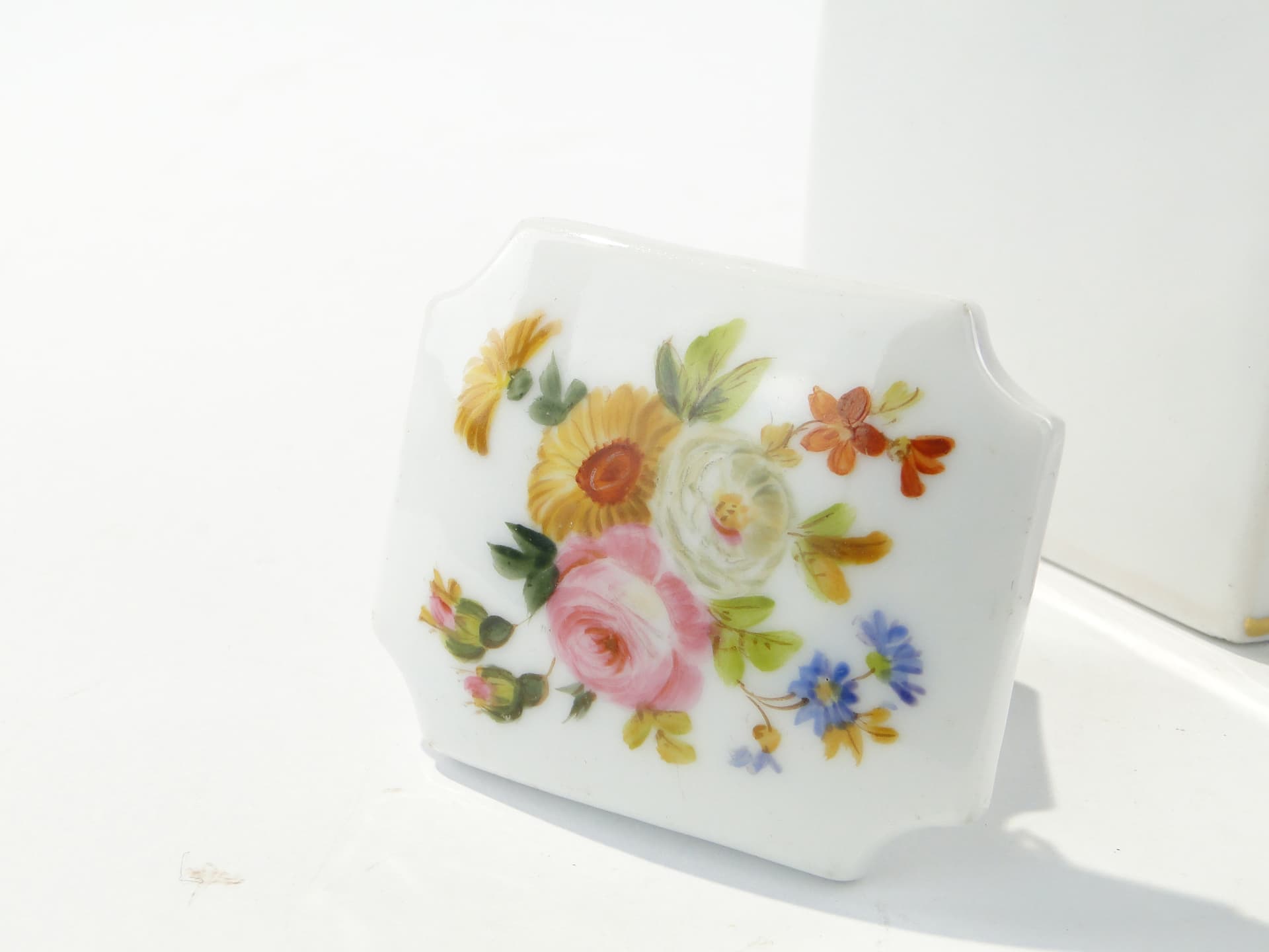 Porcelanowe herbatnice Francja XIX wiek - 159076