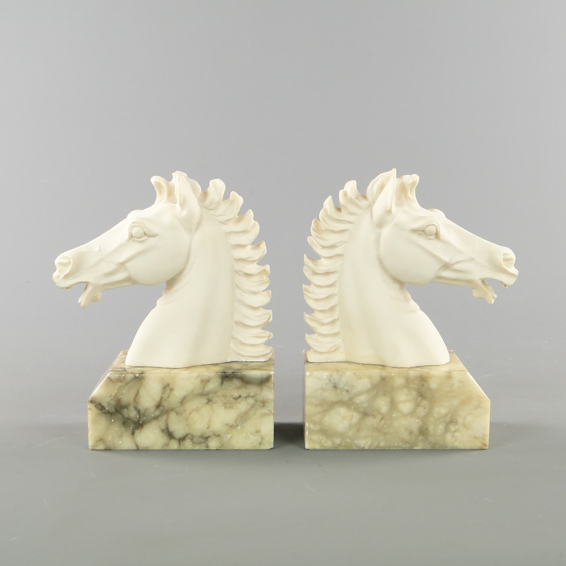 Podpórki do książek Ivory White, marmur, Włochy, lata 50. - 159270