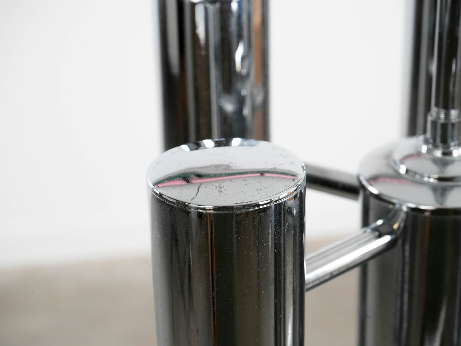 Żyrandol, chromowany metal, szkło dymione, Włochy, lata 70. - 159686