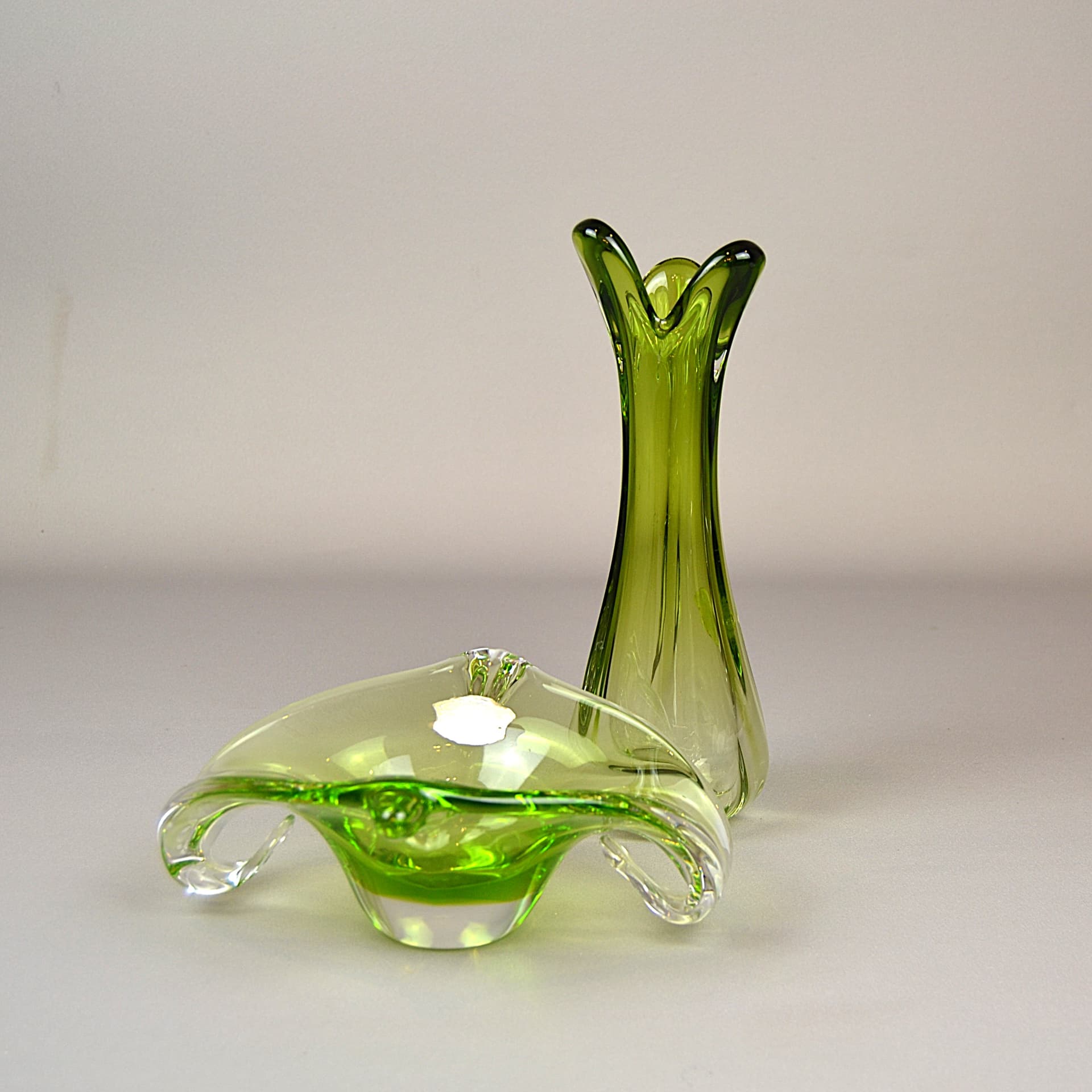 Wazon, oliwkowy, kryształ, Val St-Lambert, Belgia, lata 70. - 1198