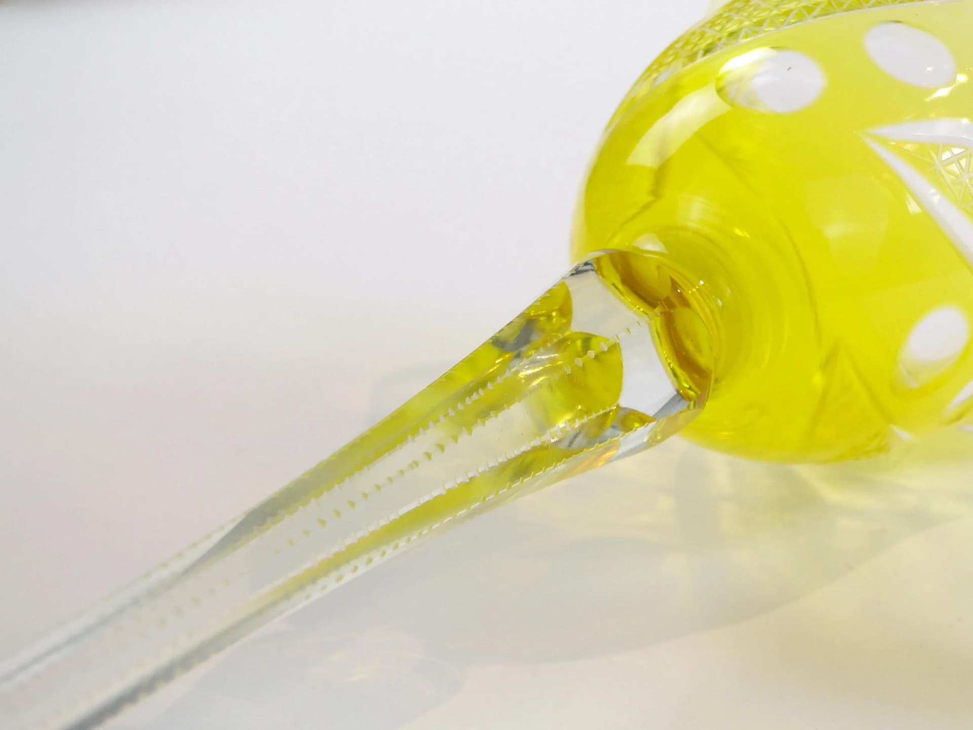 Para kielichów do wina, kryształ żółty i pomarańczowy, Huta Józefina, Polska, lata 30. - 10253