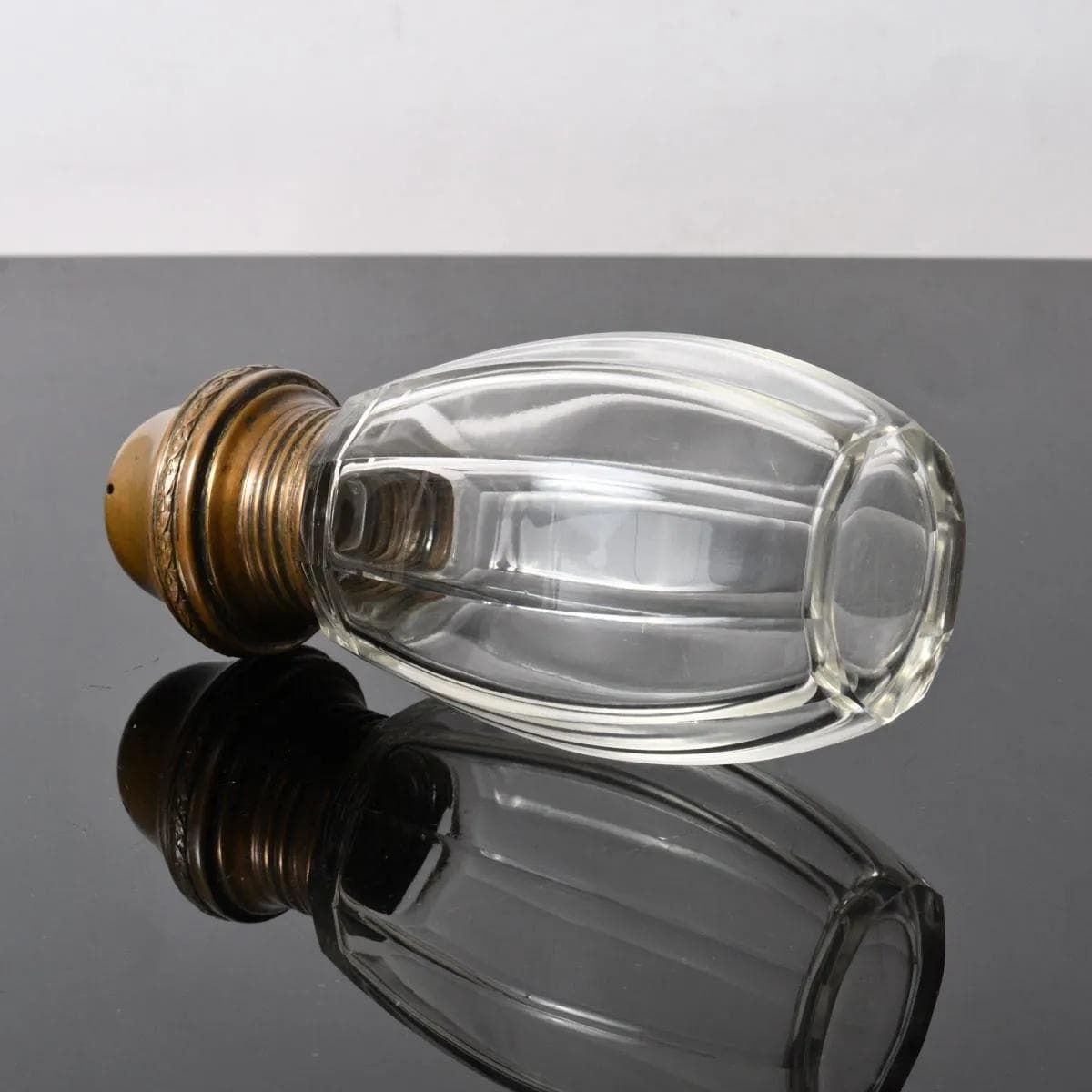 Sugar Bowl, transparent crystal glass, France, early 20th c. - 160209