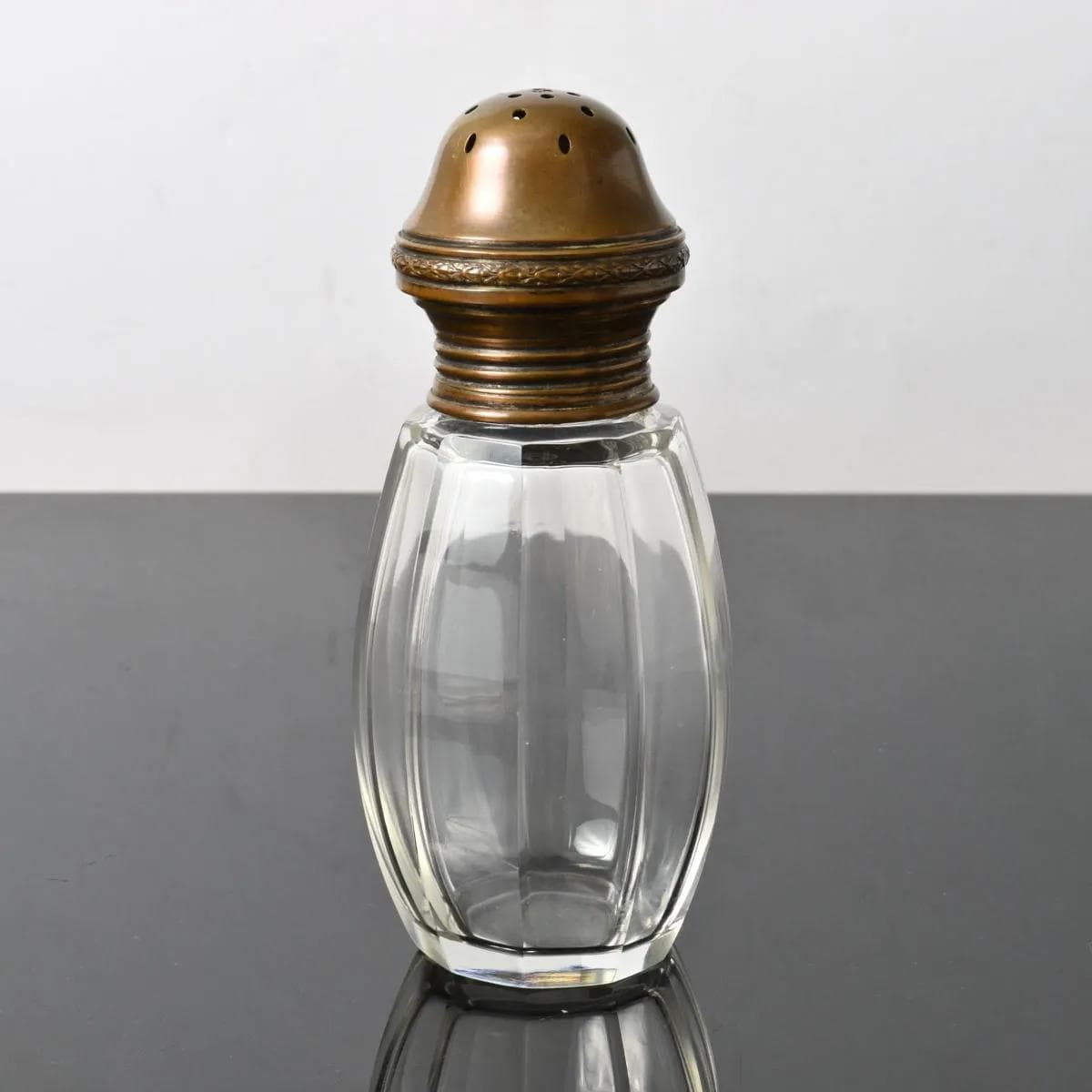 Sugar Bowl, transparent crystal glass, France, early 20th c. - 160208