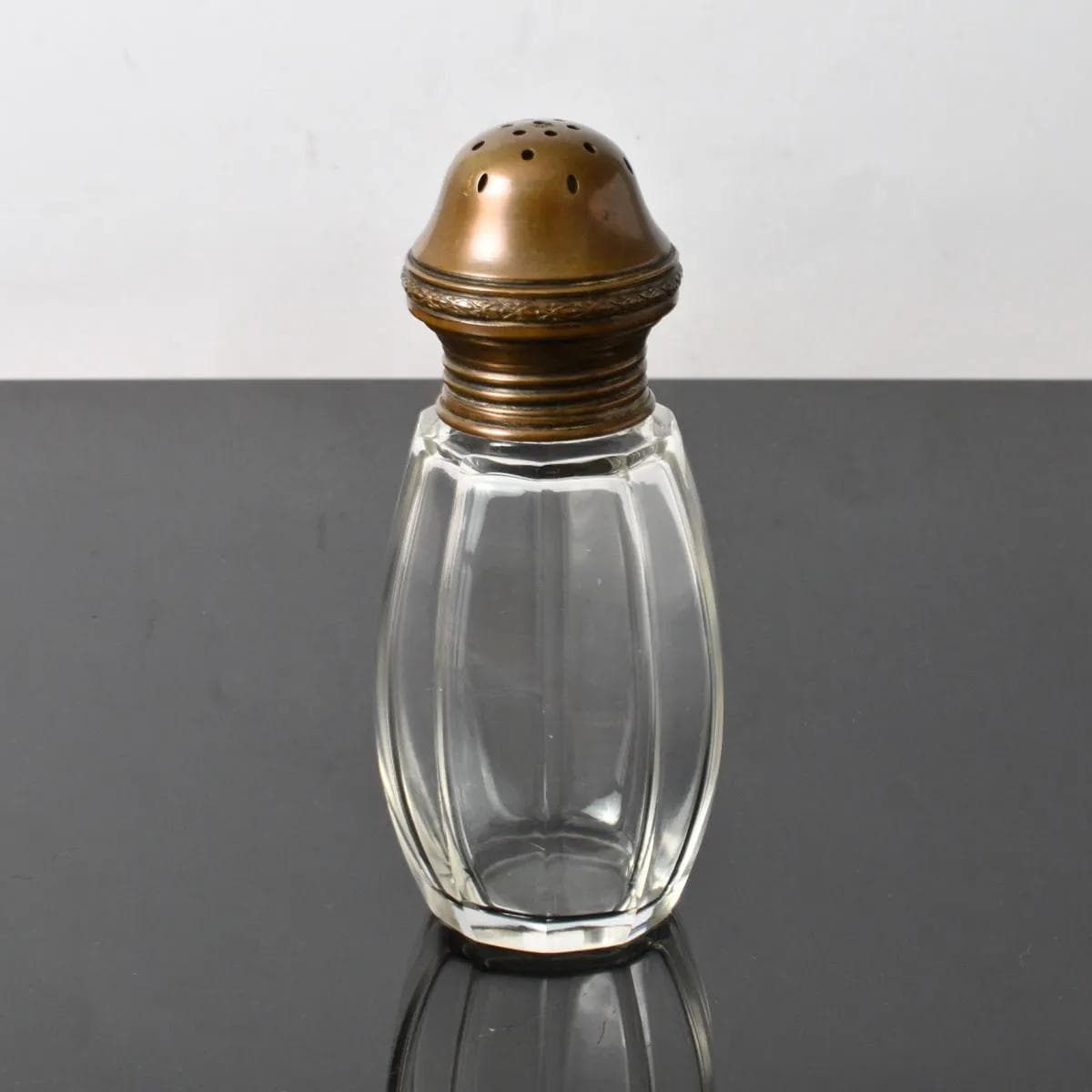 Sugar Bowl, transparent crystal glass, France, early 20th c. - 160210