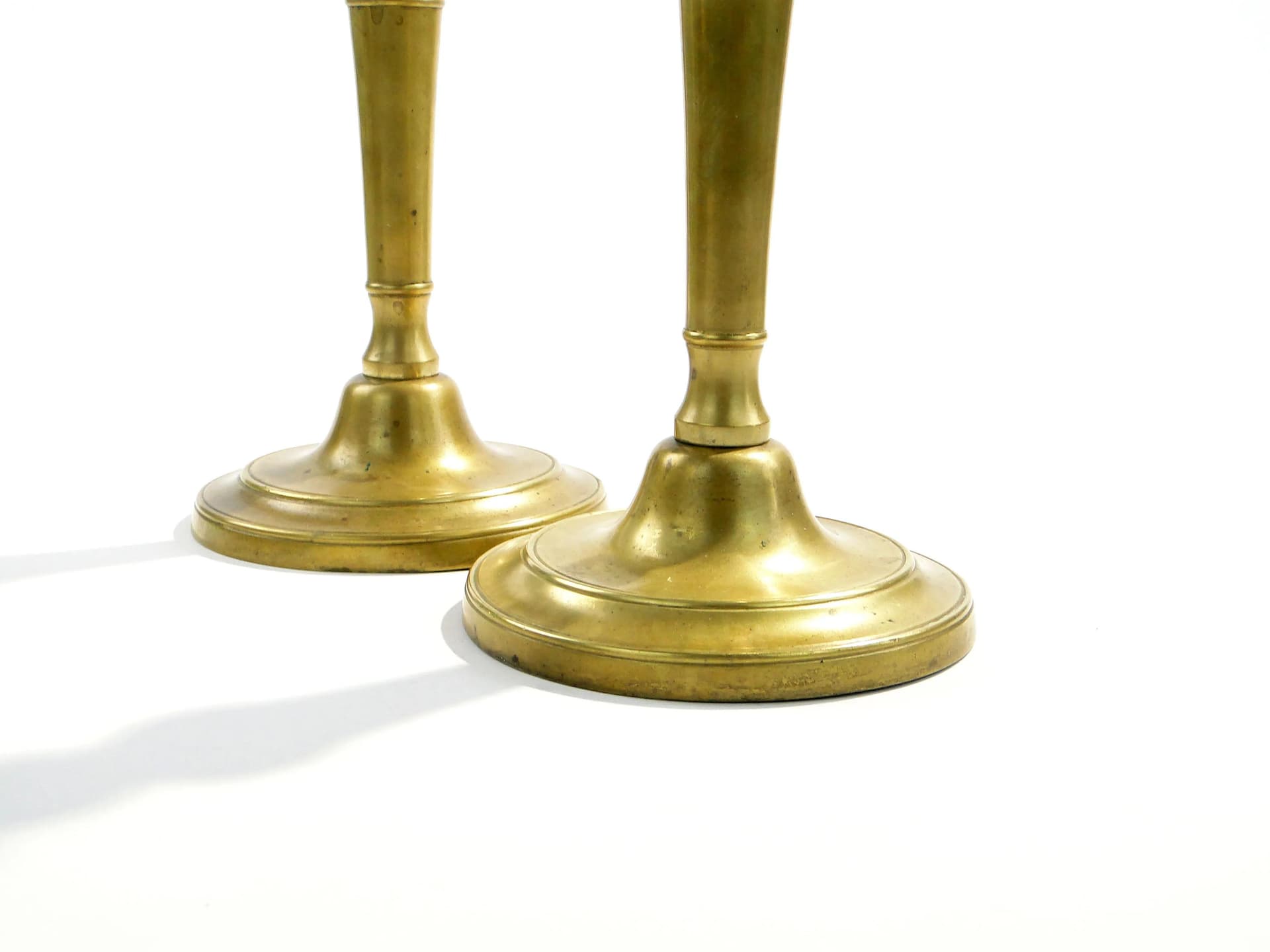 Pair of candlesticks, Neoclassicism, golden bronze, France, 19th c. - 160238