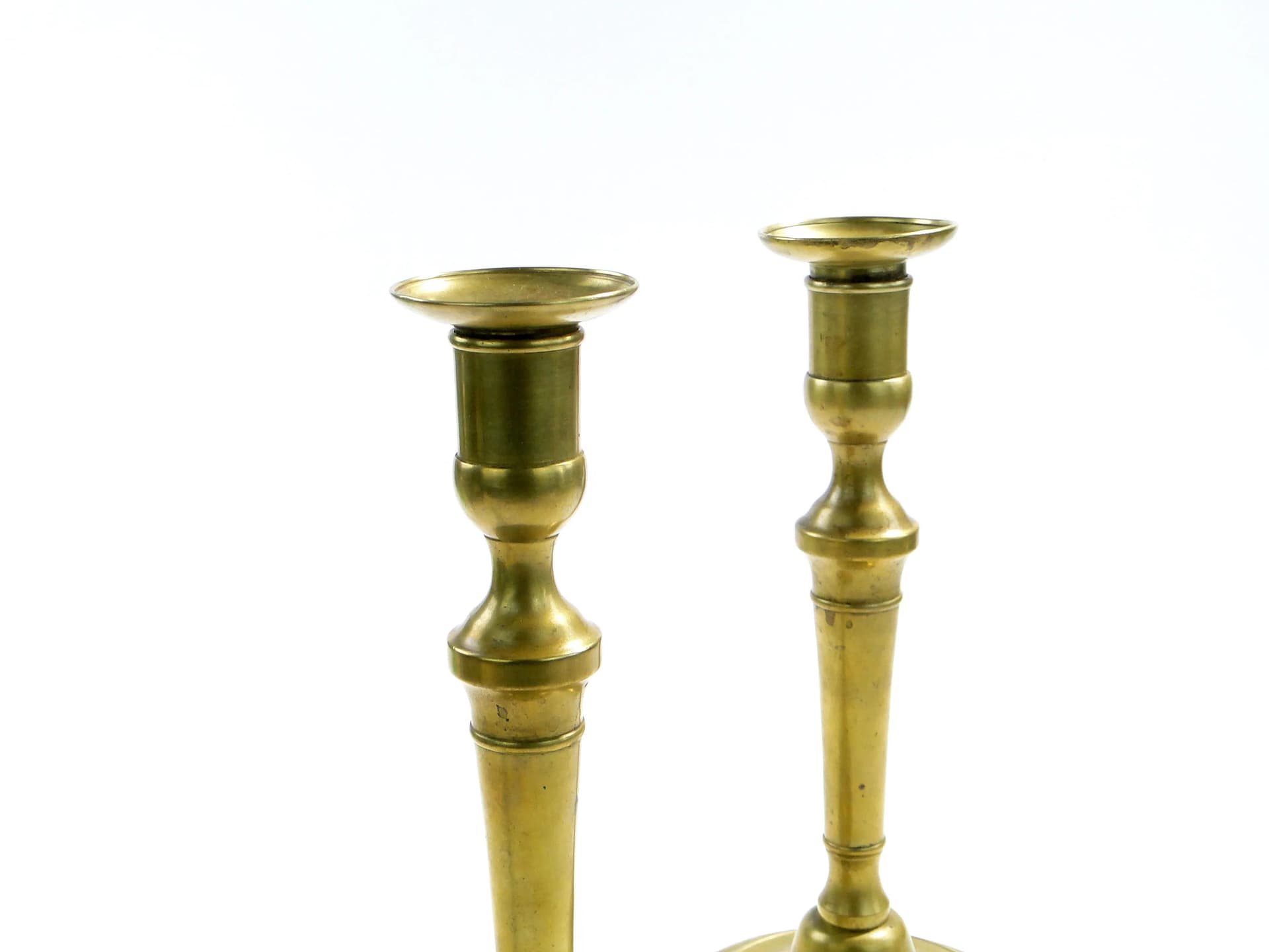 Pair of candlesticks, Neoclassicism, golden bronze, France, 19th c. - 160241