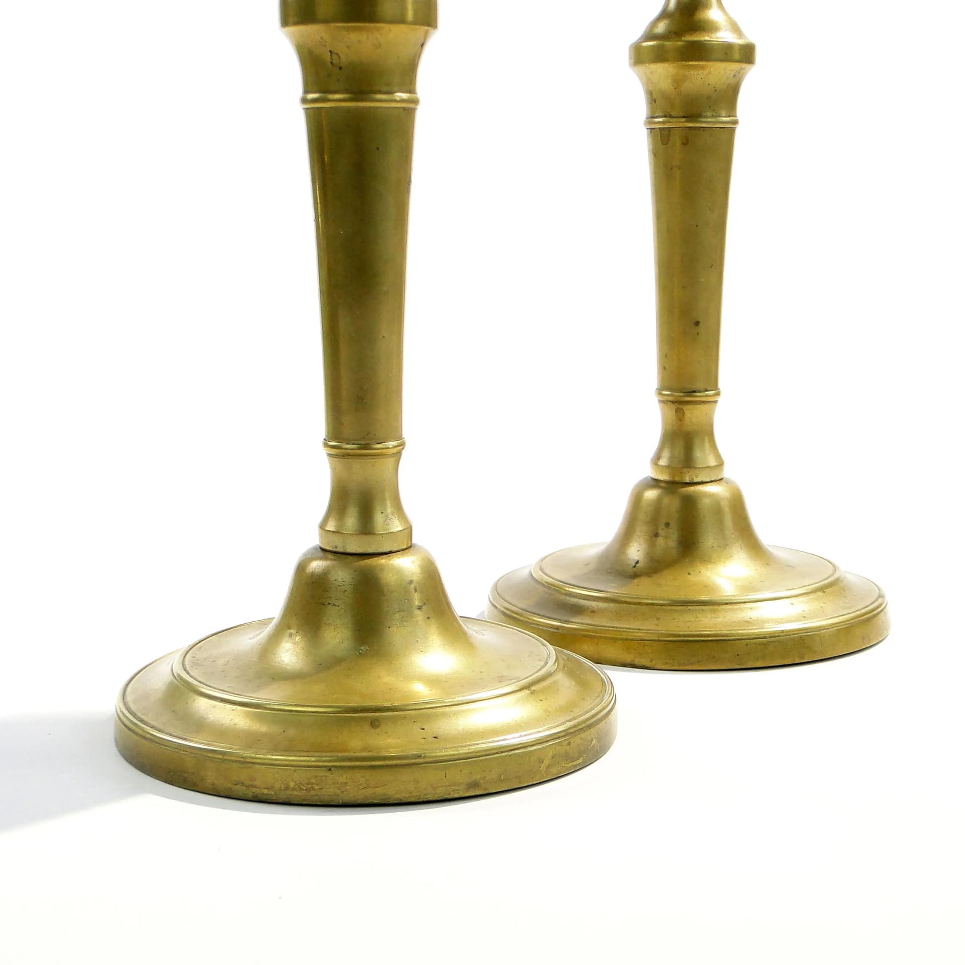 Pair of candlesticks, Neoclassicism, golden bronze, France, 19th c. - 160240