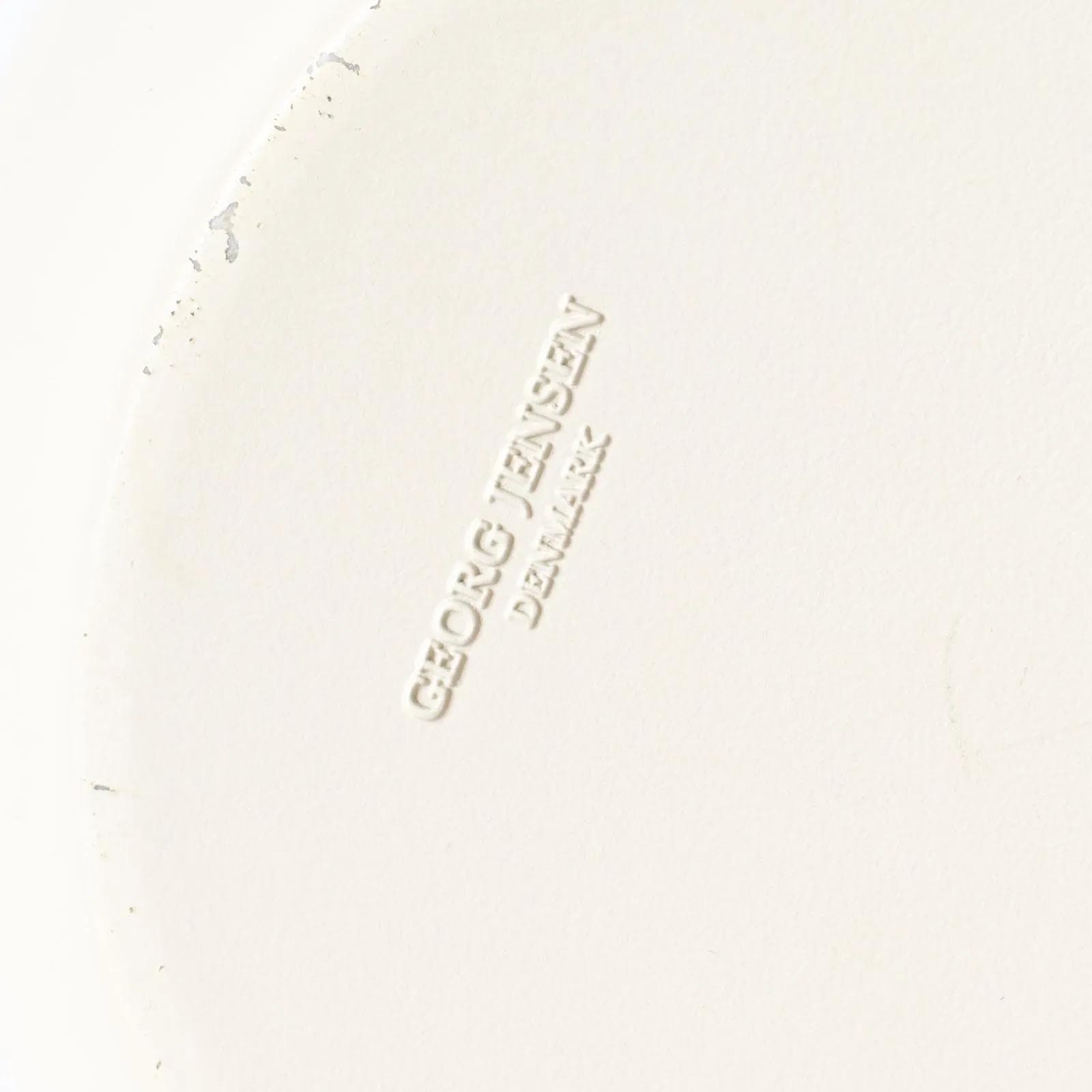 Thermal jug Quack, beige plastic, grey metal, by M. Berntsen, Georg Jensen, Denmark, 1990s. - 160594