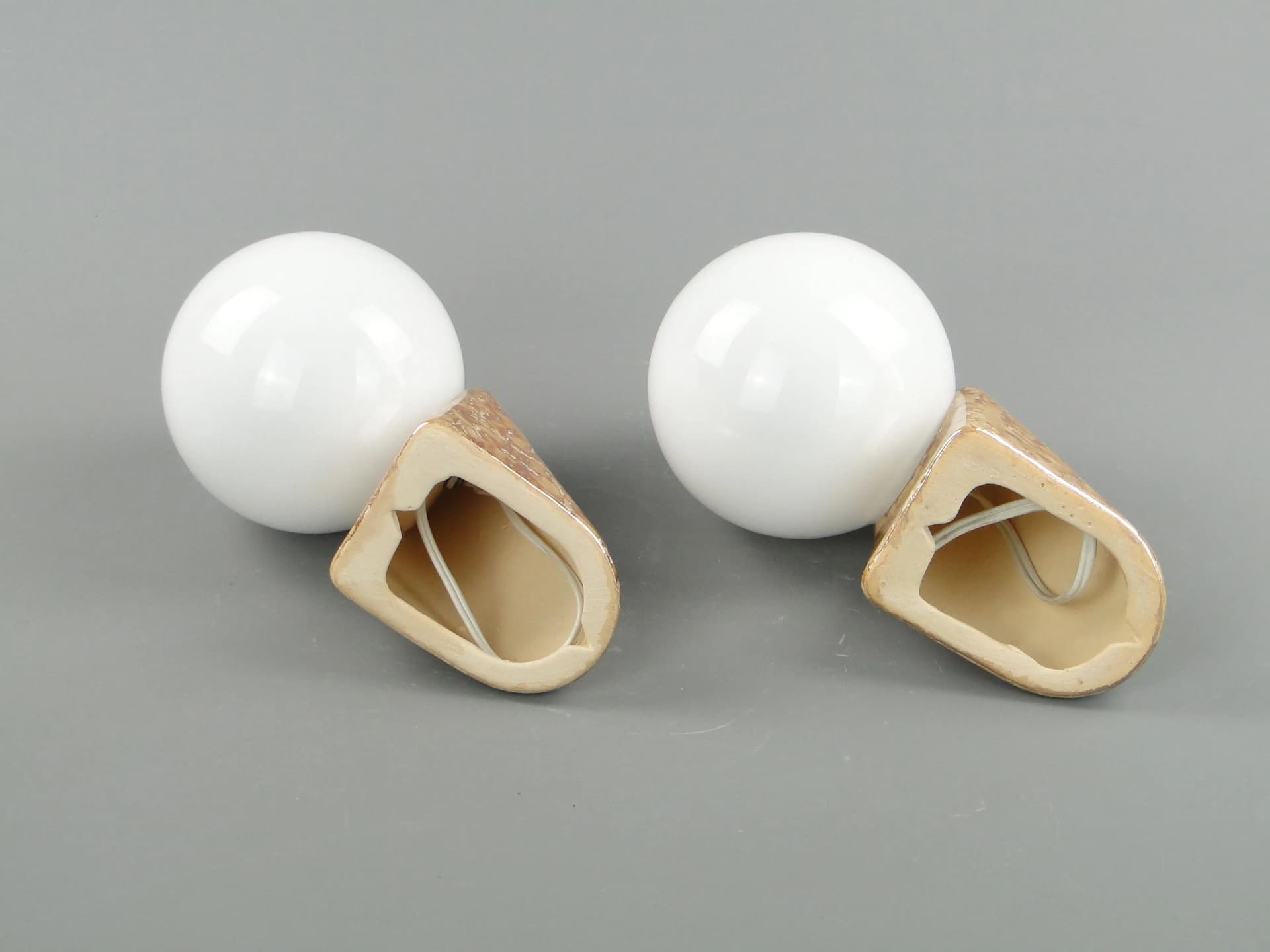 Pair of wall sconces, beige ceramics, white glass, Poland, 1970s. - 160768