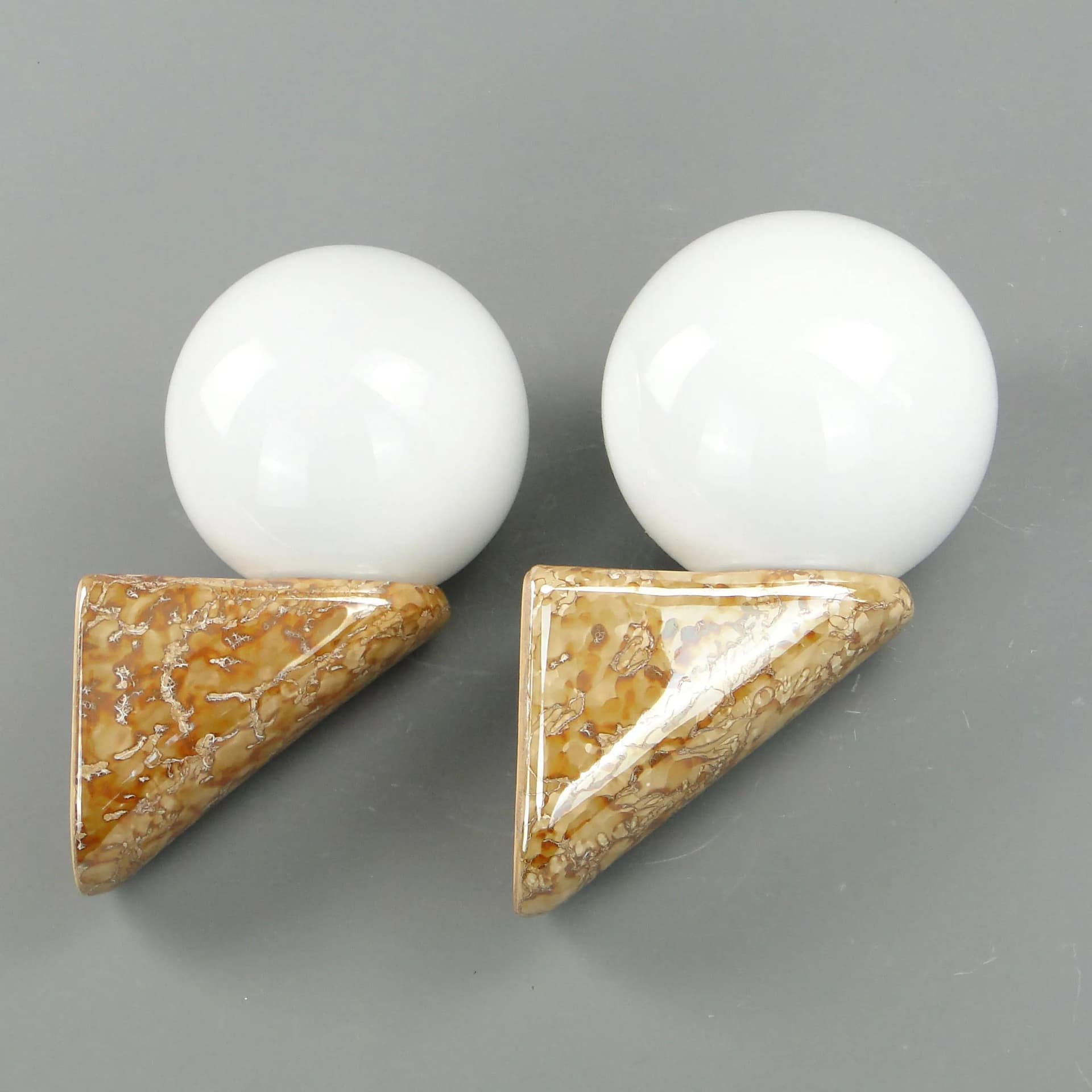 Pair of wall sconces, beige ceramics, white glass, Poland, 1970s. - 160767