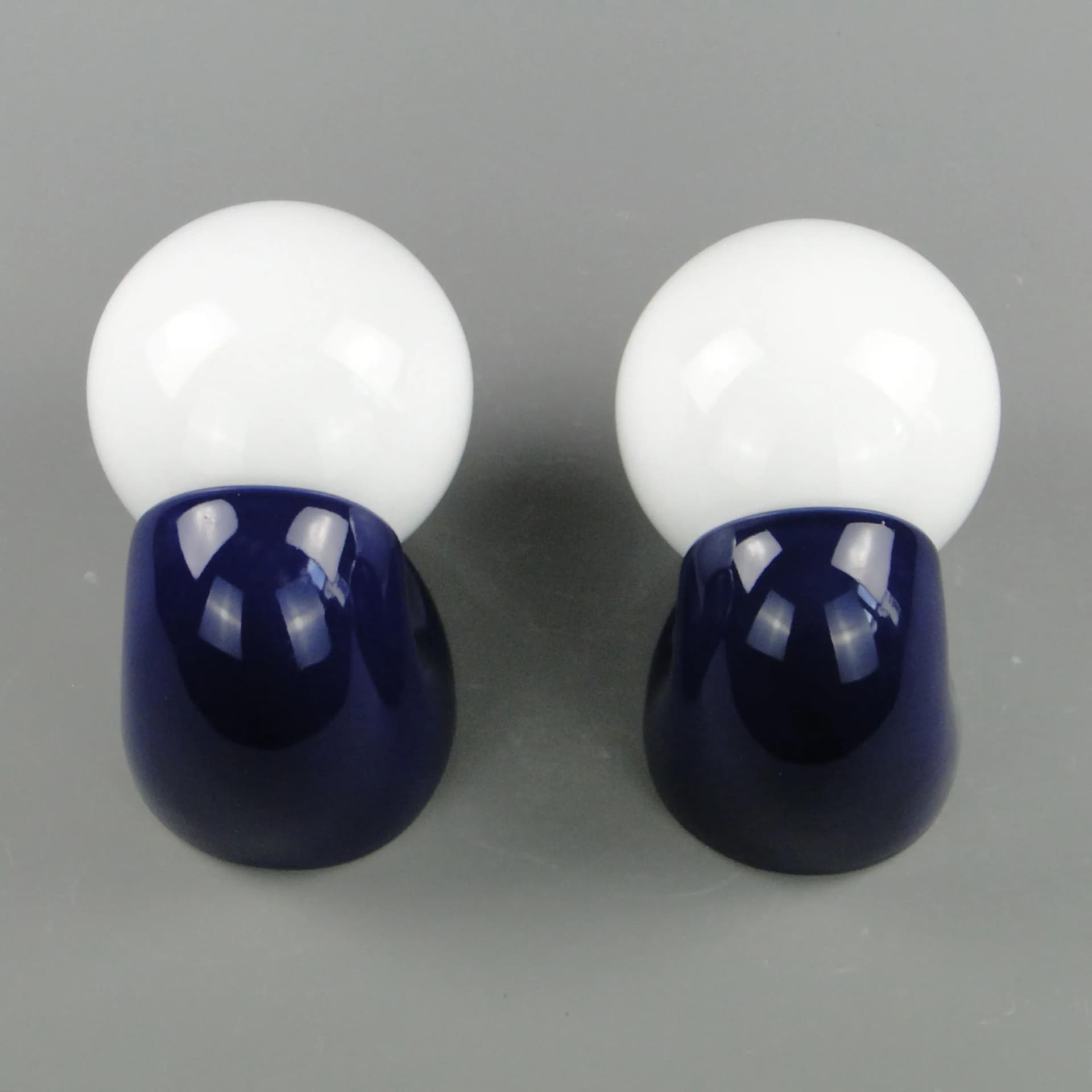 Pair of wall sconces, Space Age, navy blue, glazed ceramics glass, Poland, 1970s. - 163874