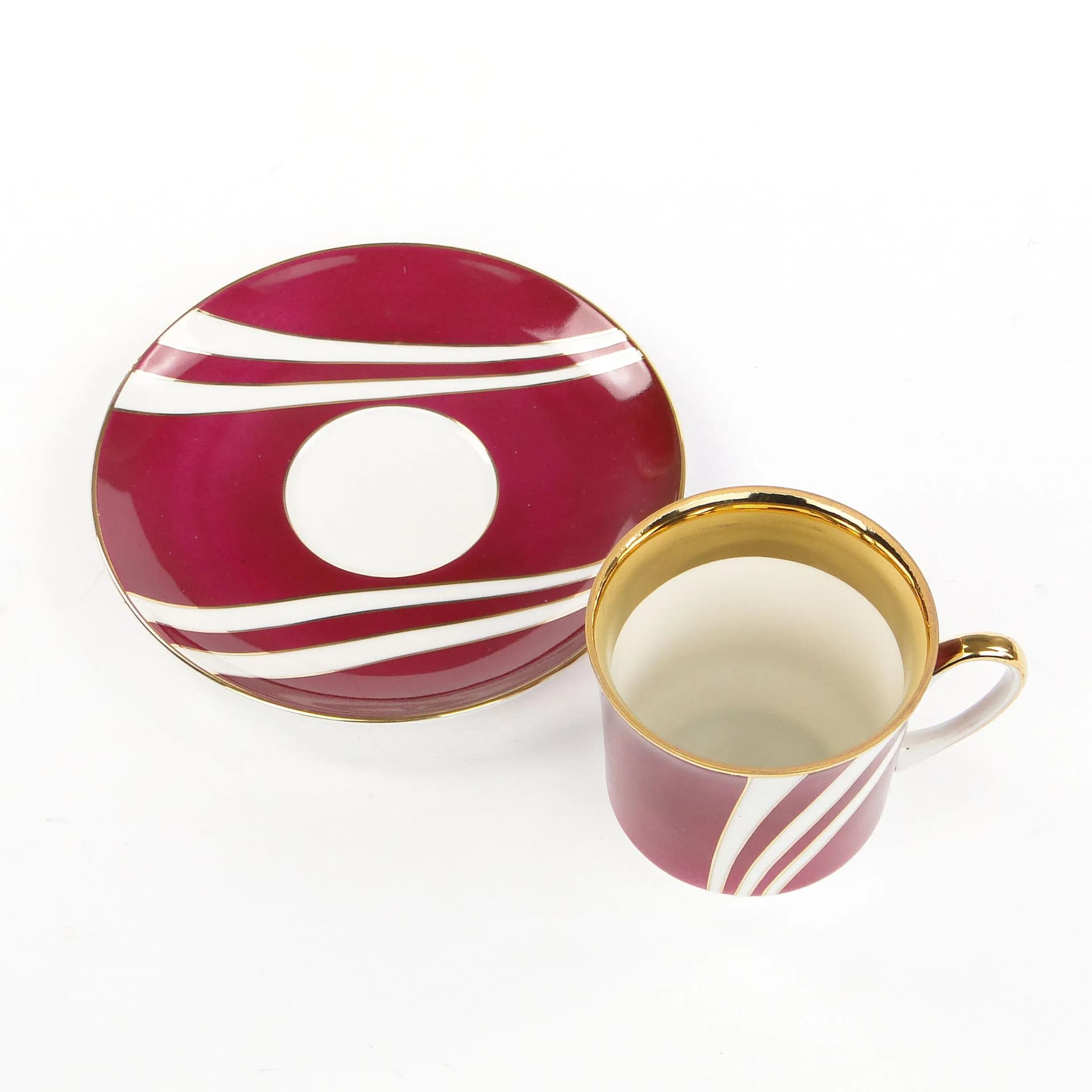Cup and Saucer Krokus, red porcelain, by W. Potacki, Ćmielów, Poland, 1960s. - 163796