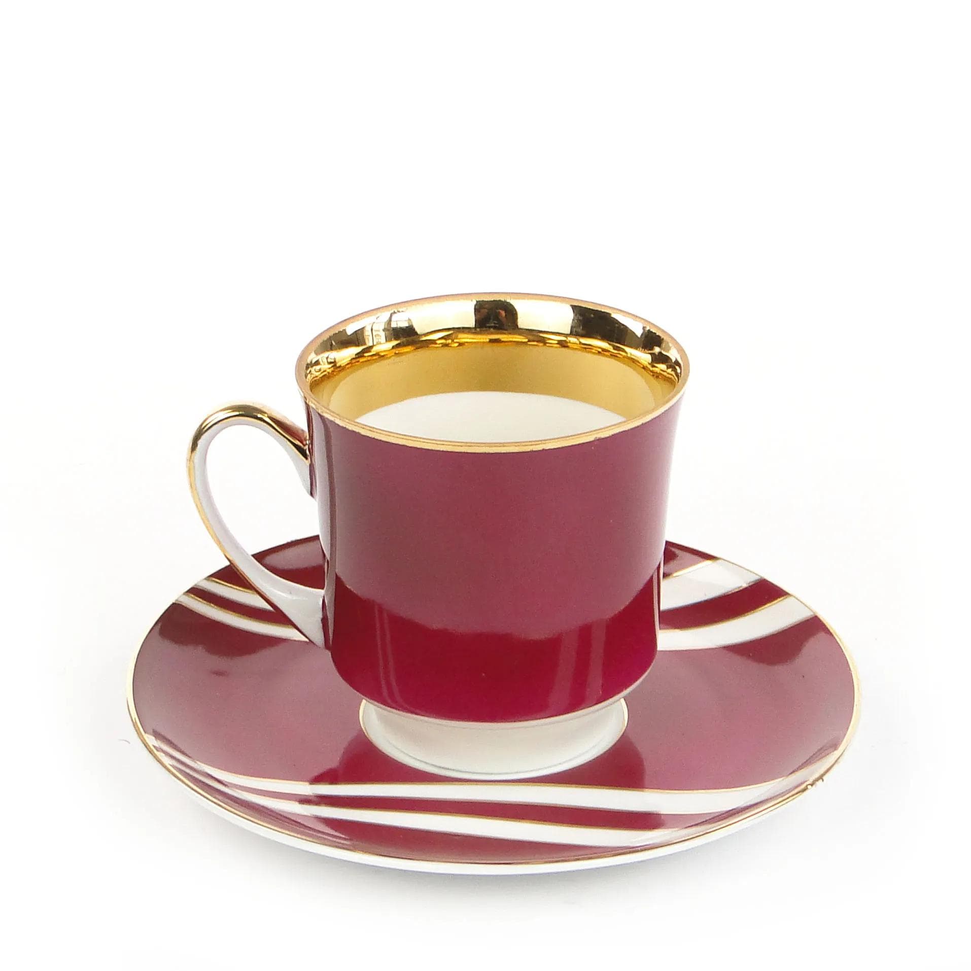 Cup and Saucer Krokus, red porcelain, by W. Potacki, Ćmielów, Poland, 1960s. - 163795