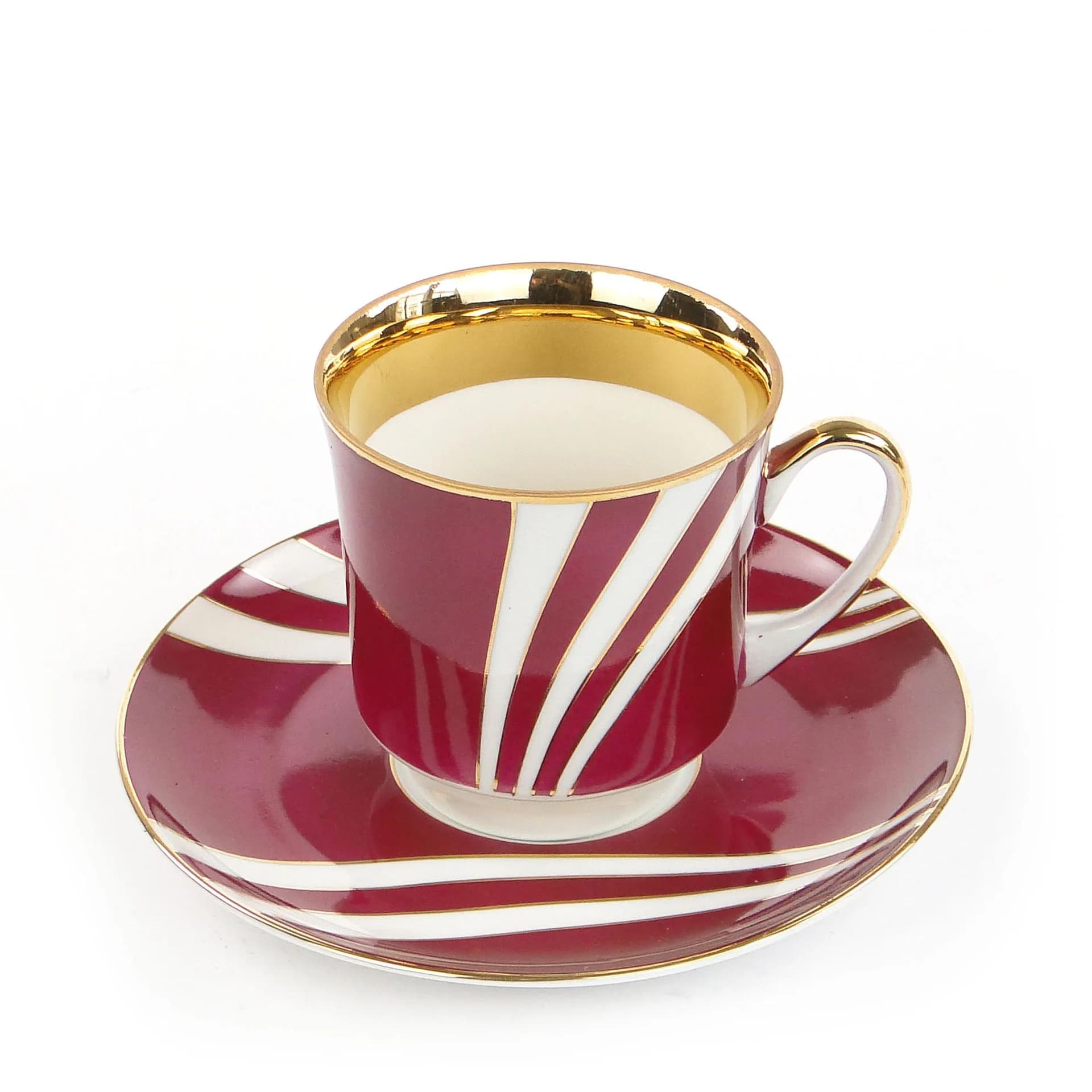 Cup and Saucer Krokus, red porcelain, by W. Potacki, Ćmielów, Poland, 1960s. - 163794