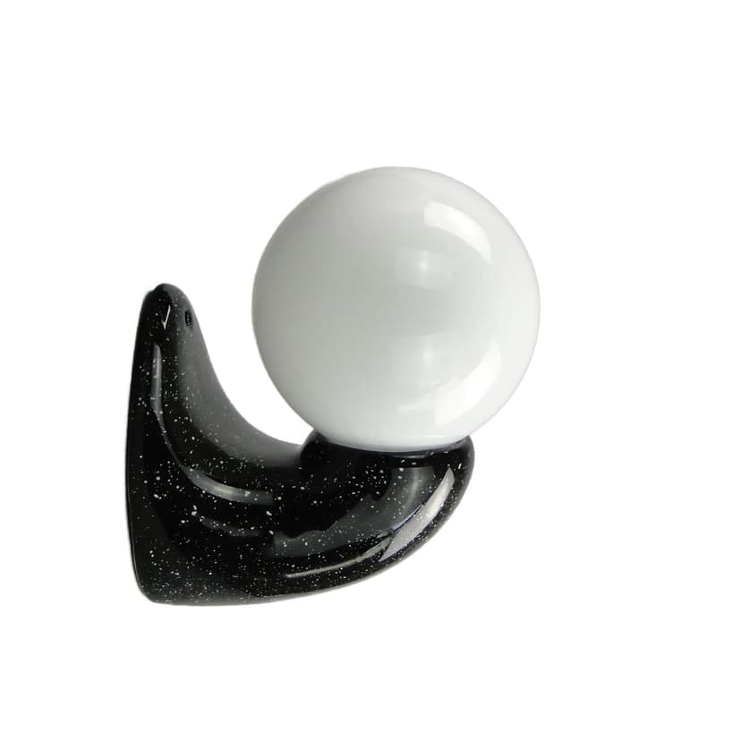 Kinkiet modernistyczny, ceramika czarna, szkło białe, Polska, lata 70.