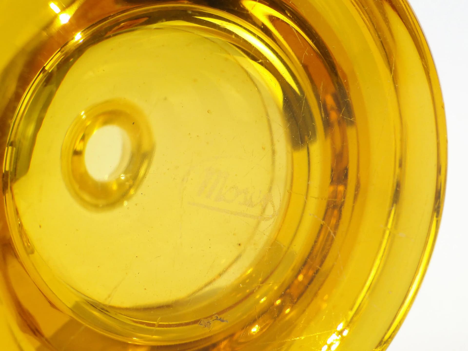 Karafka cylindryczna art deco, żółty kryształ, Moser, Czechy, lata 30. - 163682