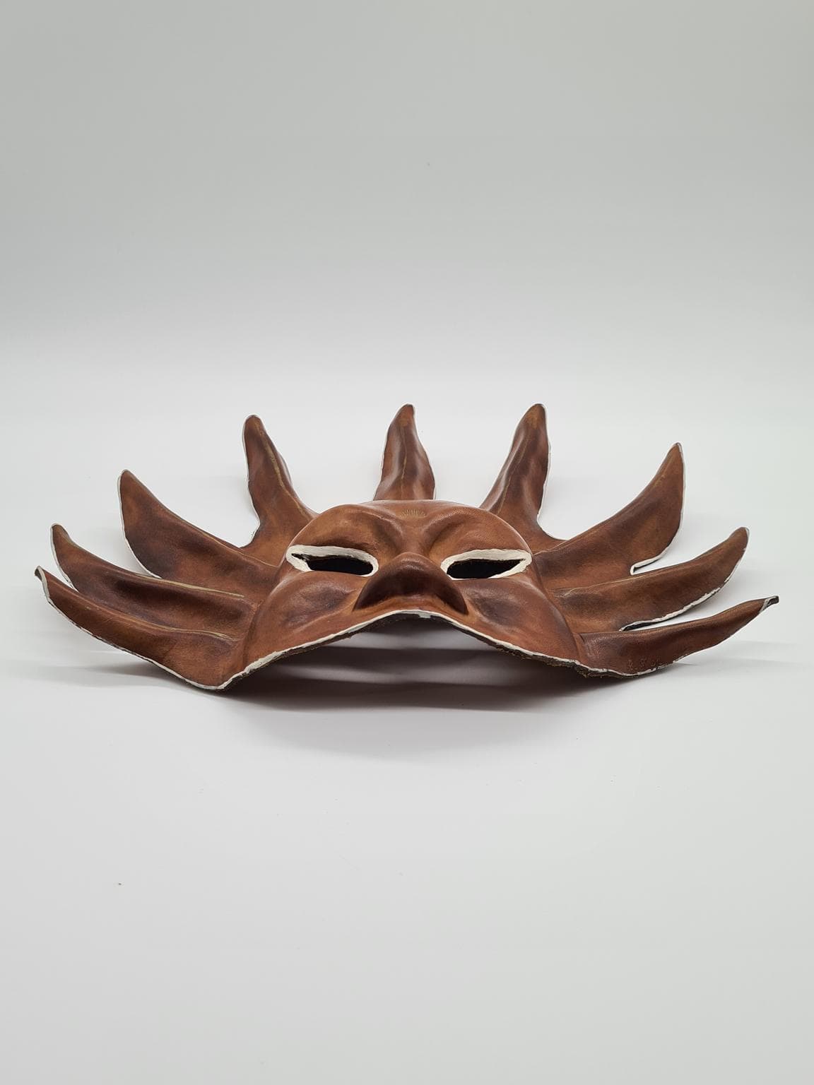 Maska ścienna Słońce, brązowy, skóra, lata 70. - 161322